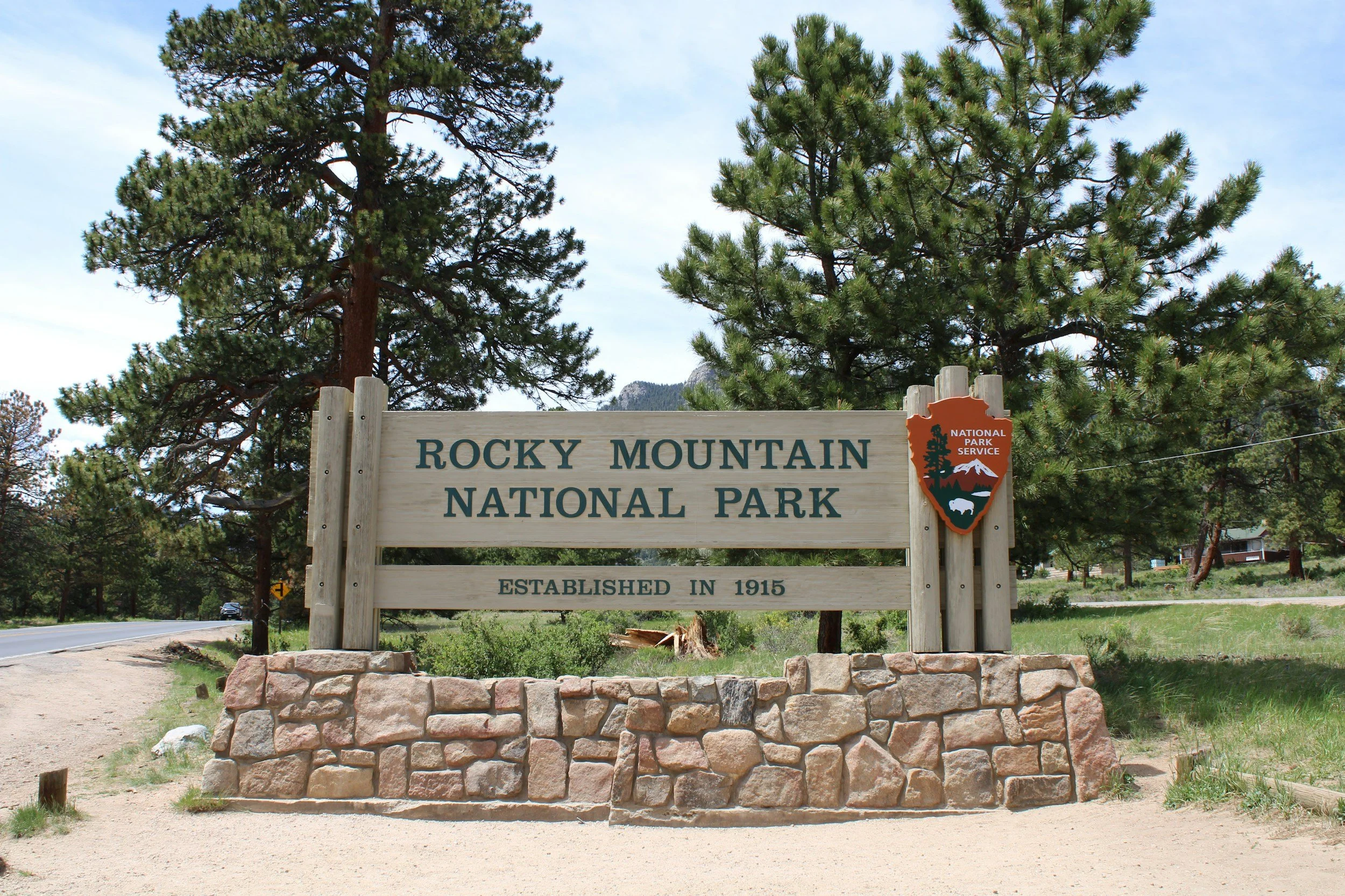 Rocky Mountain National Park Sign