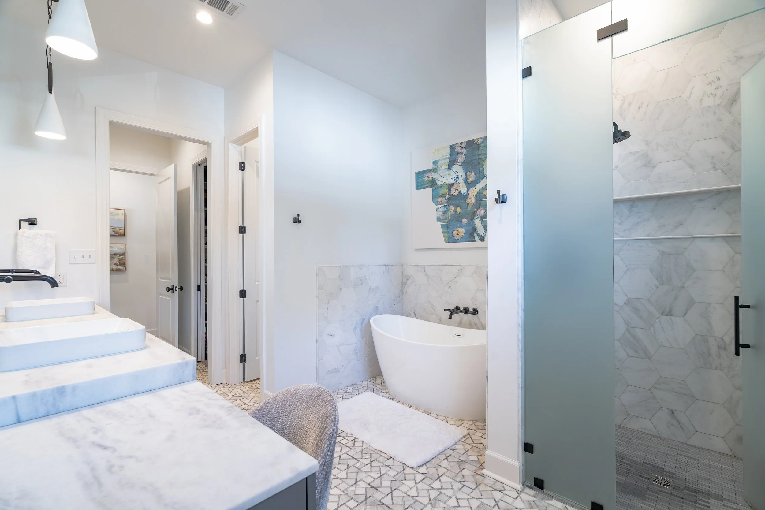 bathroom 2.jpg