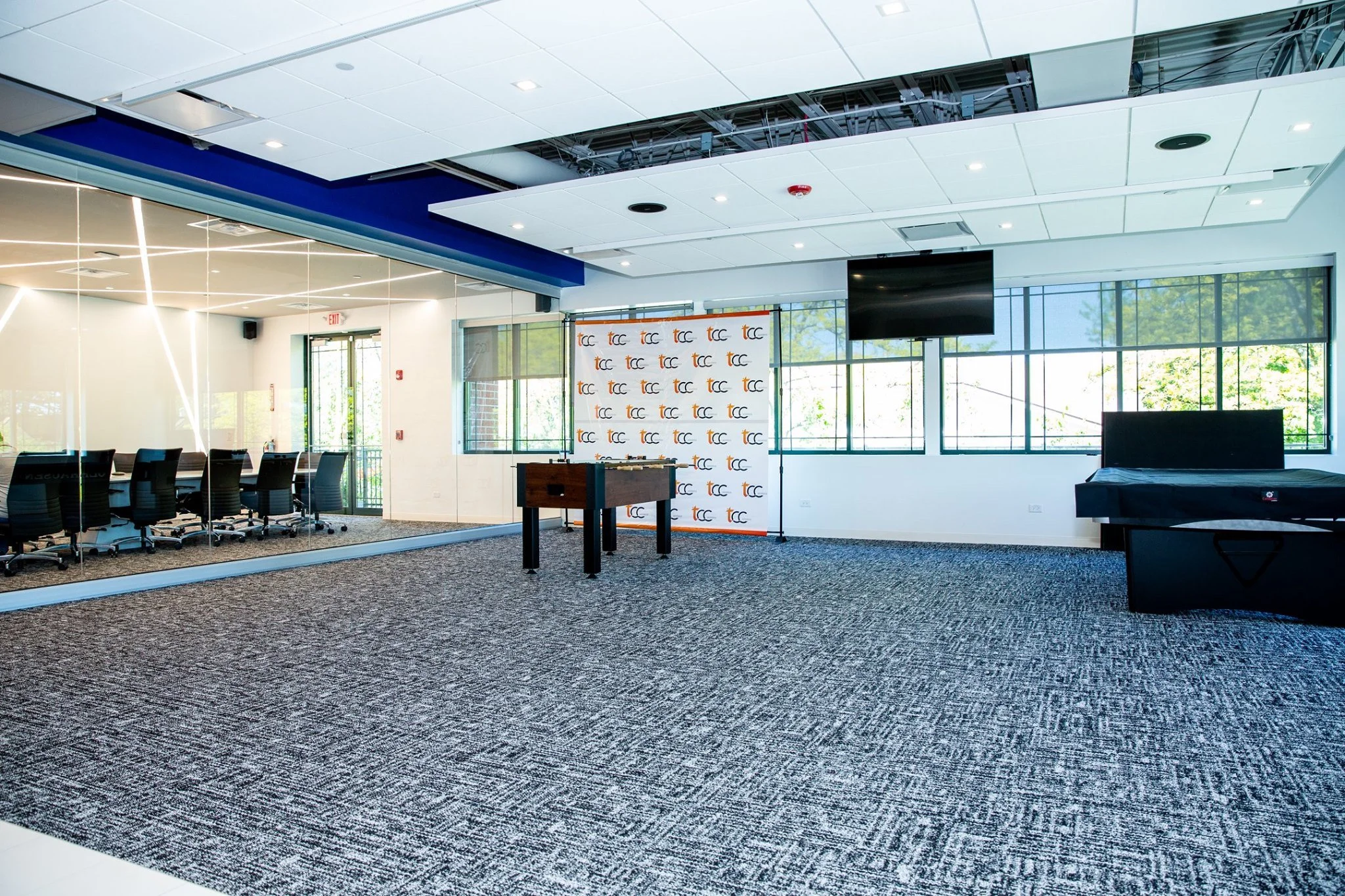 commercial-retail-carpet-tile-installation-bloomingdale-il.jpg.jpg