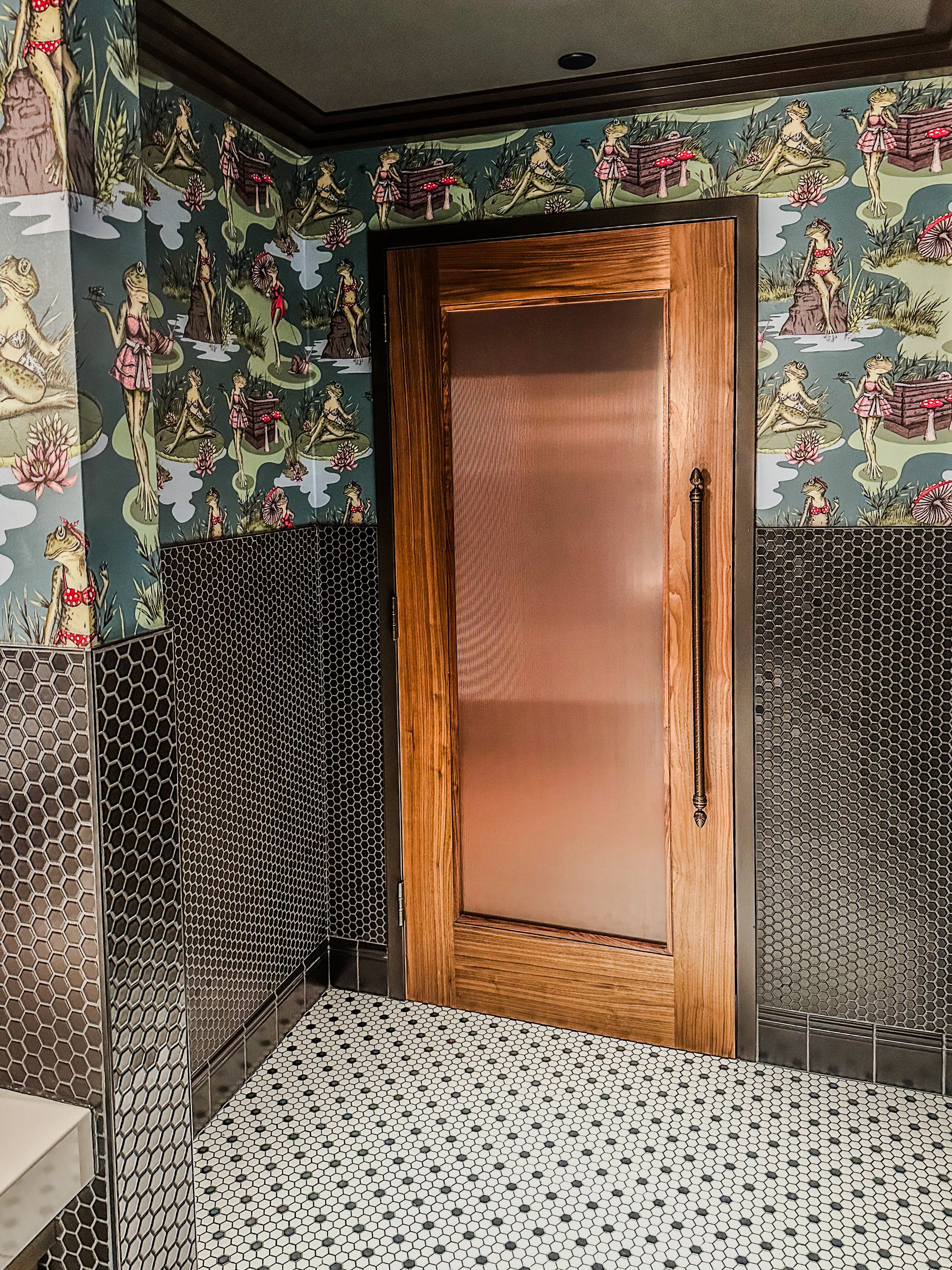 custom-glass-mosaic-wall-tile-commercial-lake-geneva-wisconsin.jpg.jpg