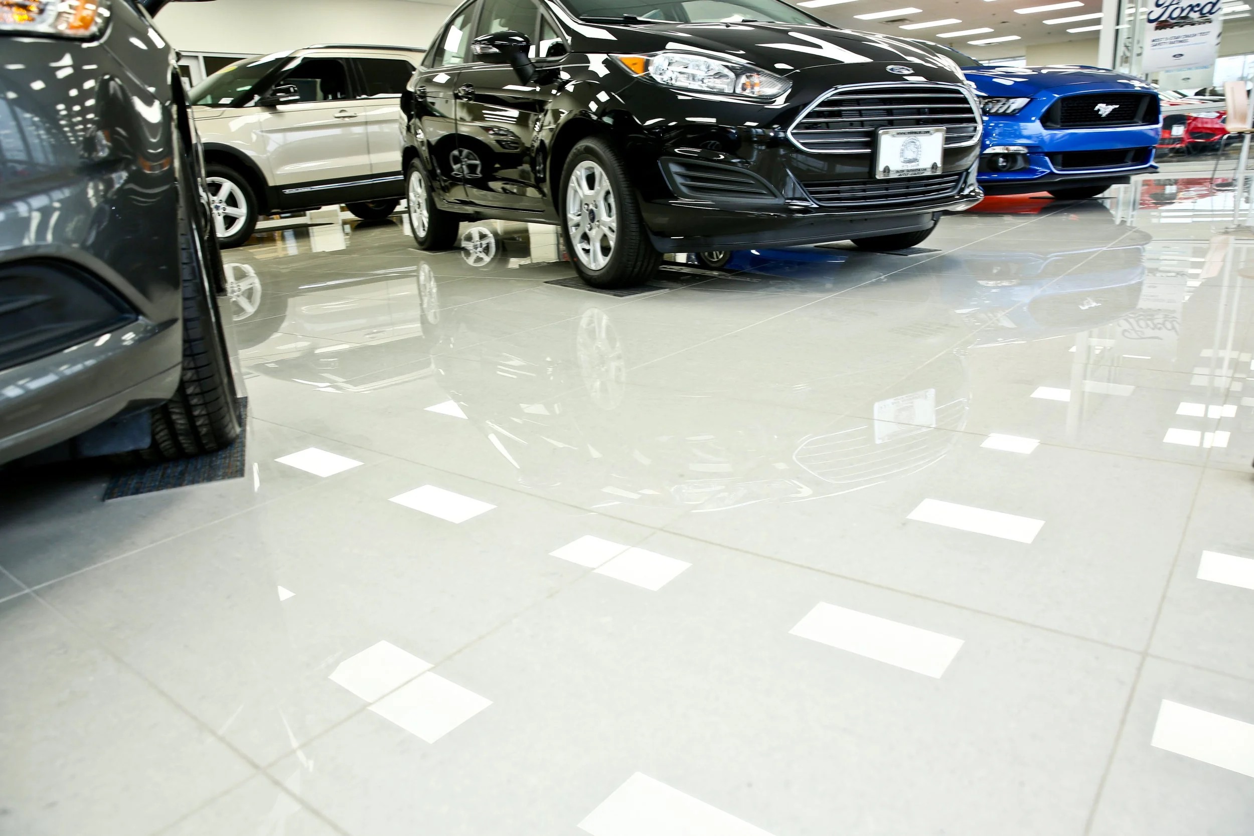 car-dealership-showroom-floor-tile-schaumburg-il.jpg.jpg