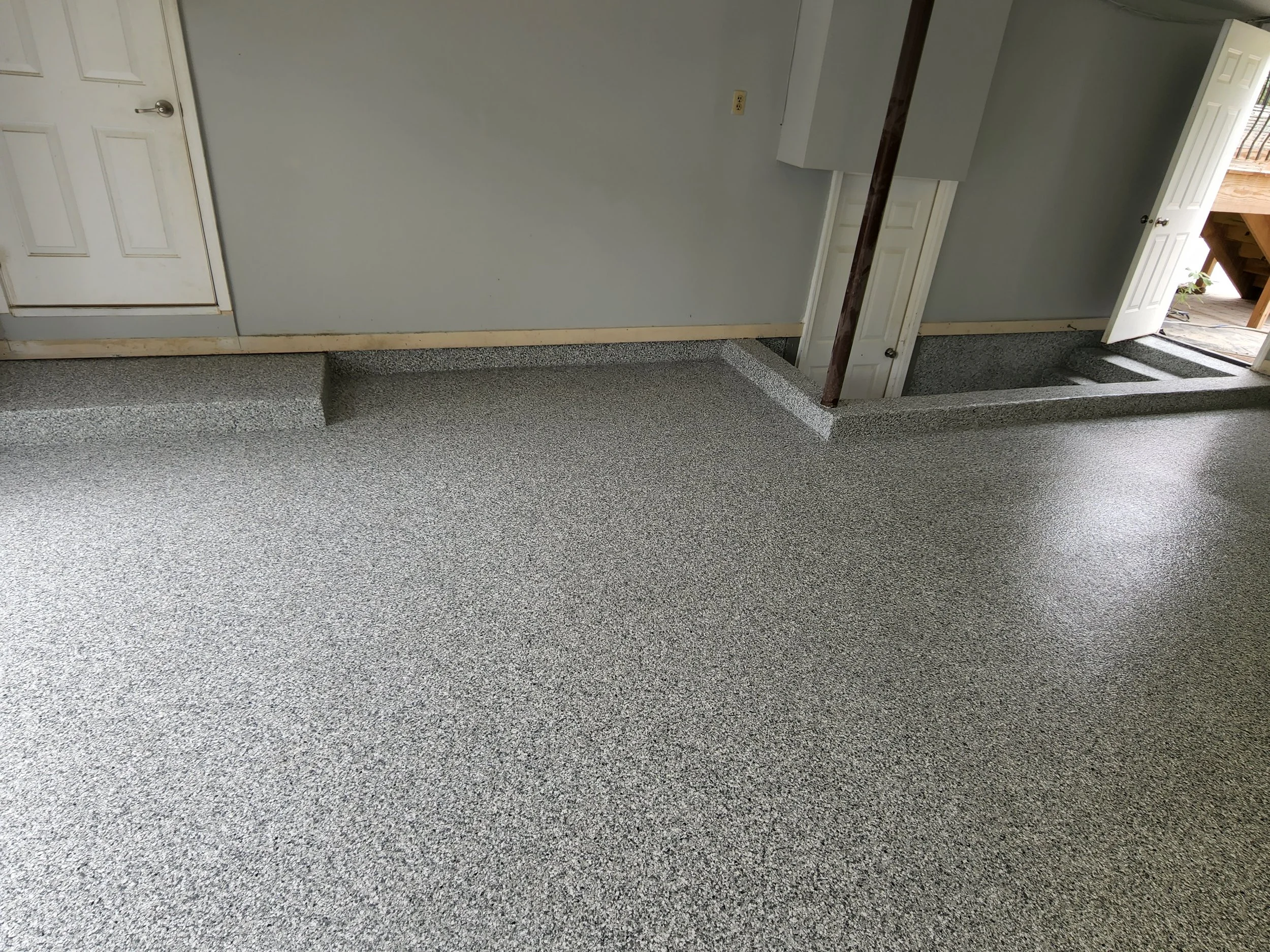 garage-floor-epoxy-flake-coating-schaumburg-illinois.jpg.jpg