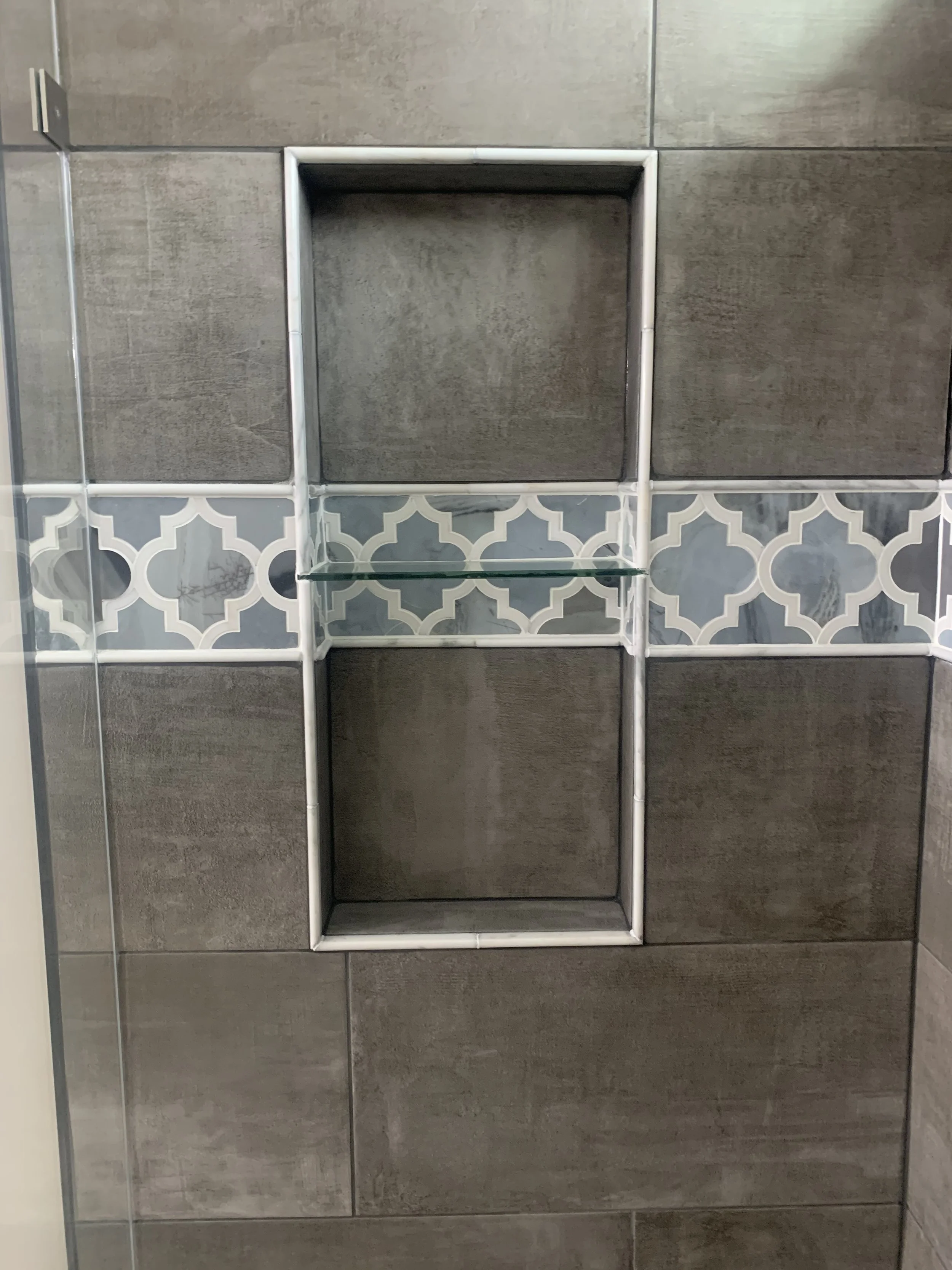decorative-tile-niche-moroccan-accent-crystal-lake-illinois.jpg.jpg