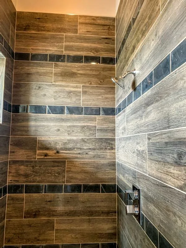 mosaic-accent-strip-wood-look-shower-tile-south-barrington-il.jpg.jpeg