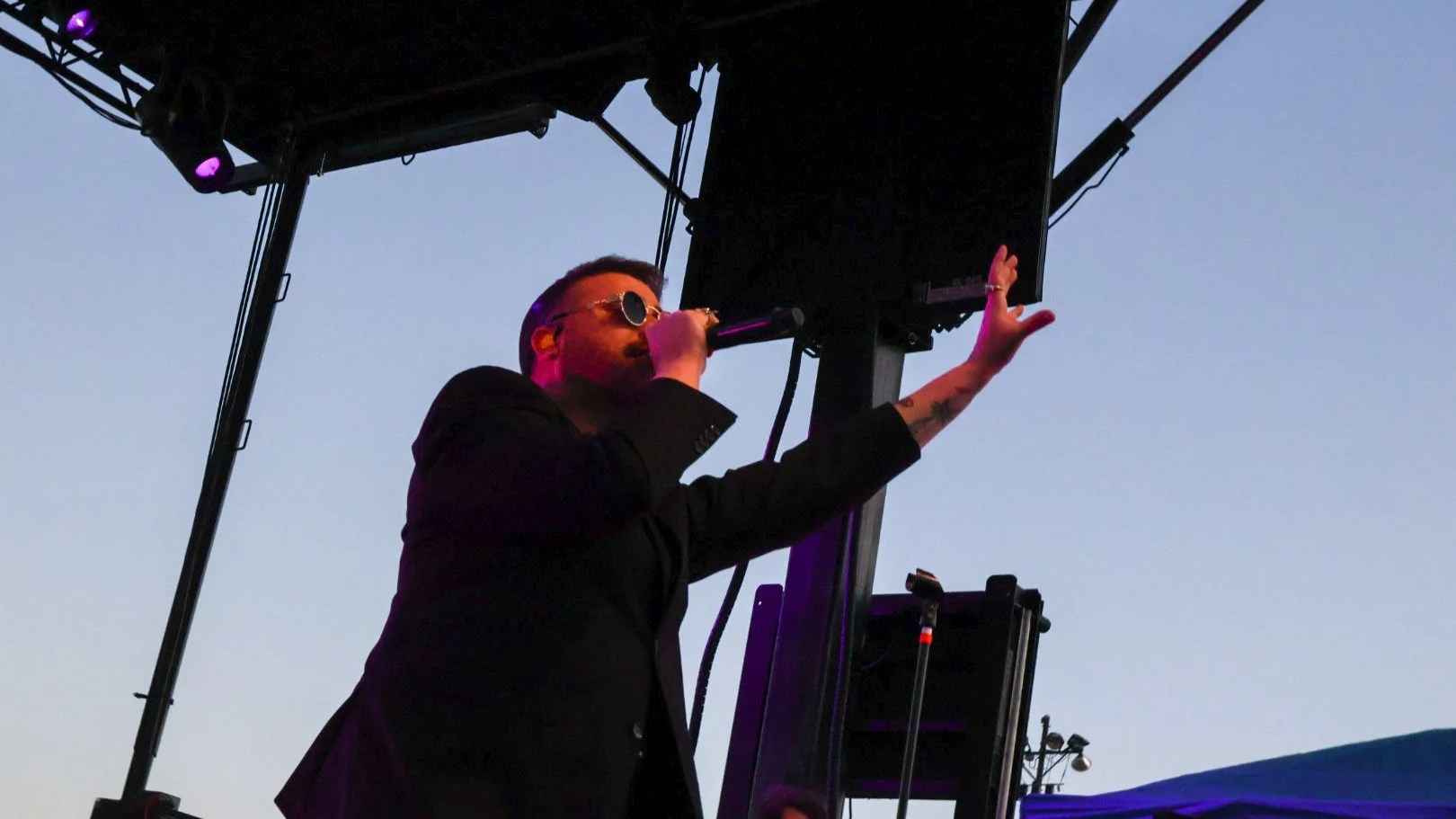 NeonTrees2.png