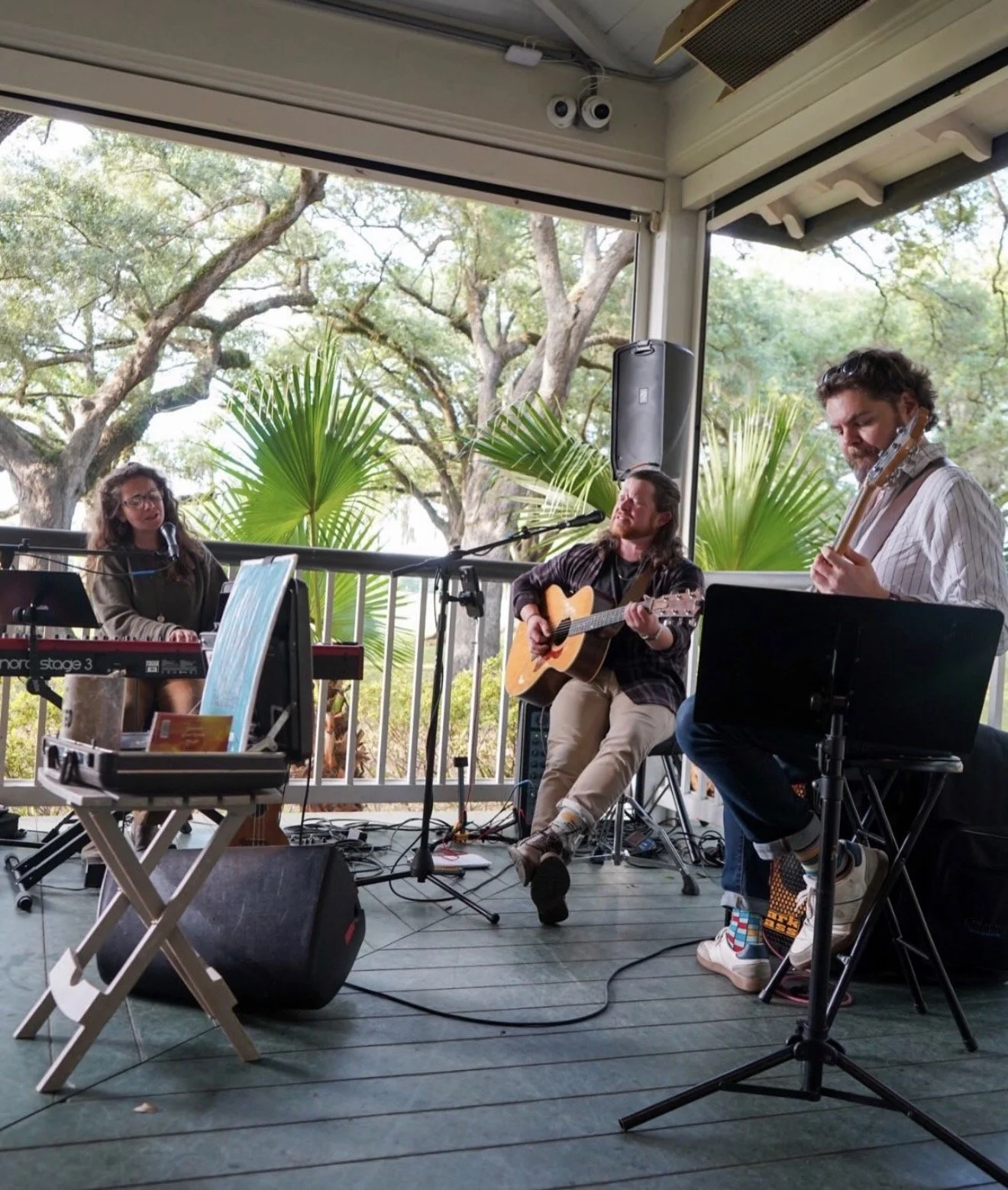 TUESDAYS: Live Music Under The Oaks