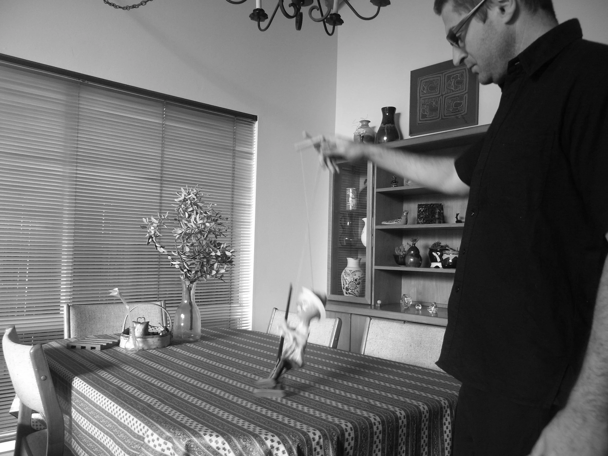Kevin-Brown-Calligraphy-Puppeteer-R0056410.JPG