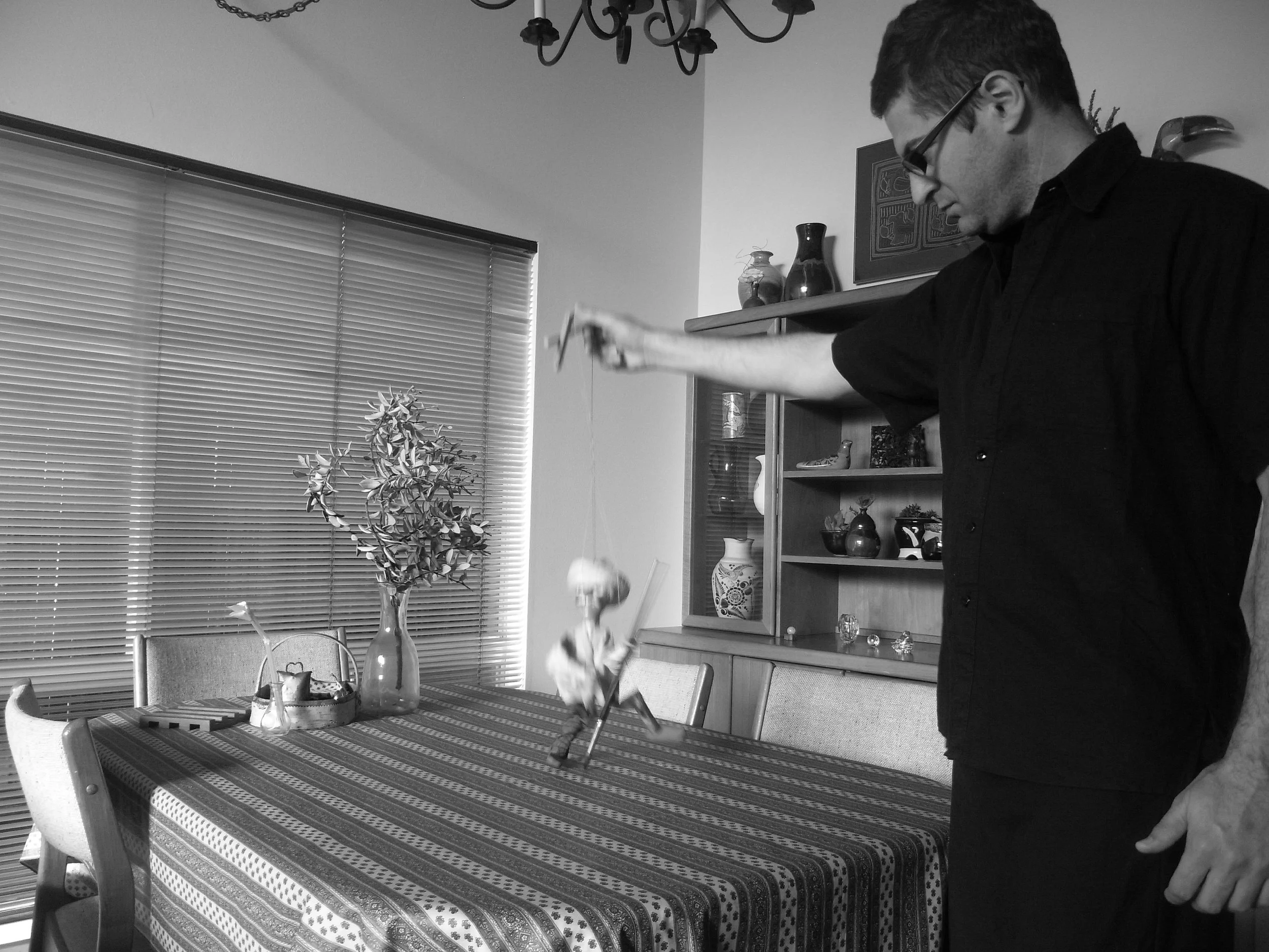 Kevin-Brown-Calligraphy-Puppeteer-R0056428.JPG