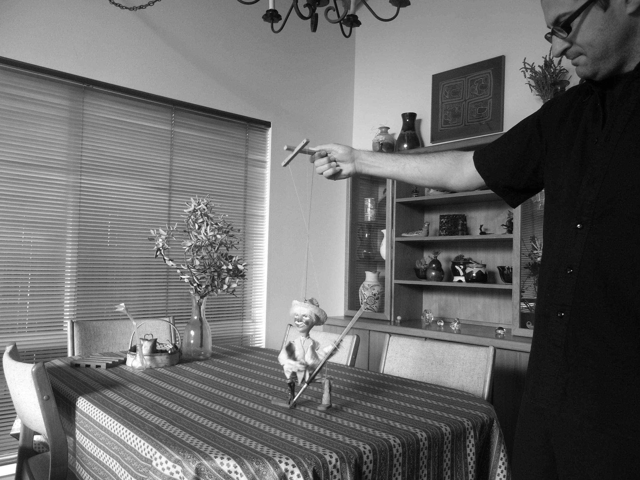 Kevin-Brown-Calligraphy-Puppeteer-R0056440.JPG