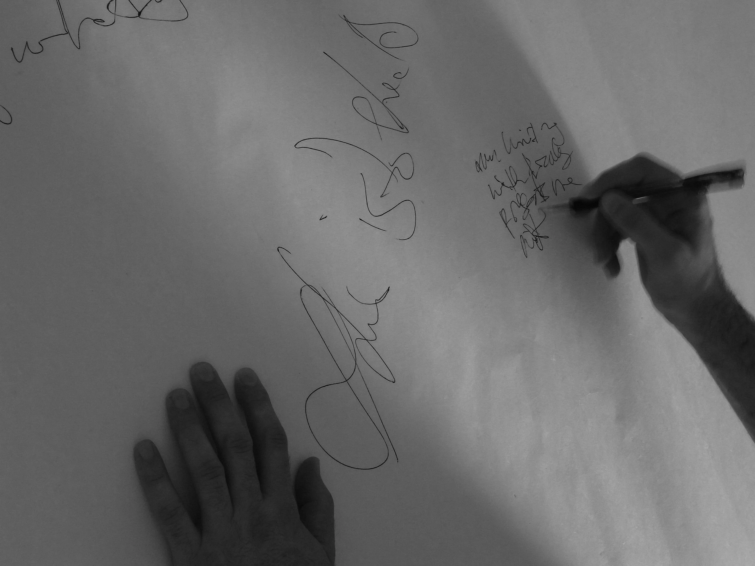 Kevin-Brown-Calligraphy-All-hands-RIMG1082.JPG