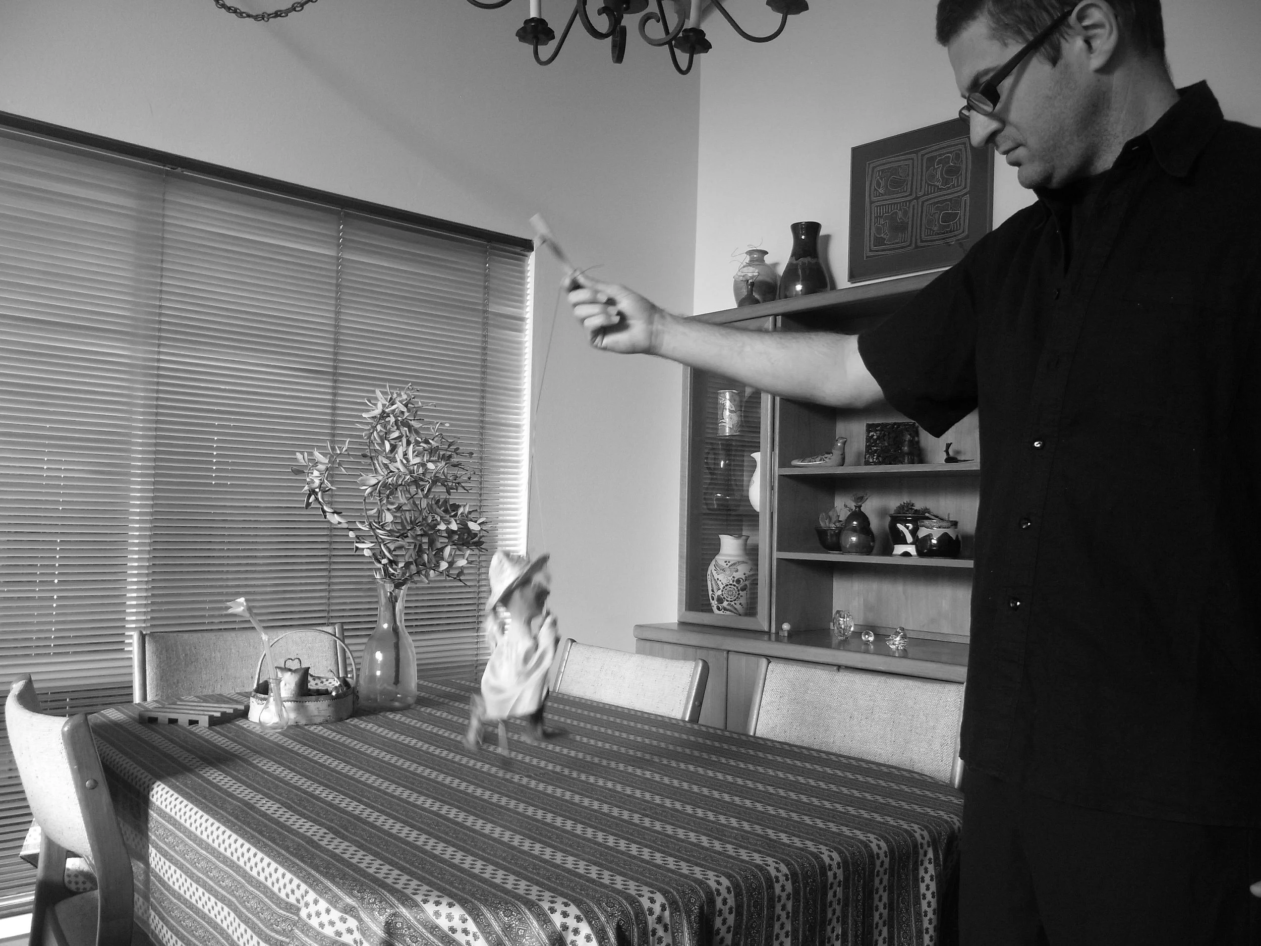 Kevin-Brown-Calligraphy-Puppeteer-R0056452.JPG