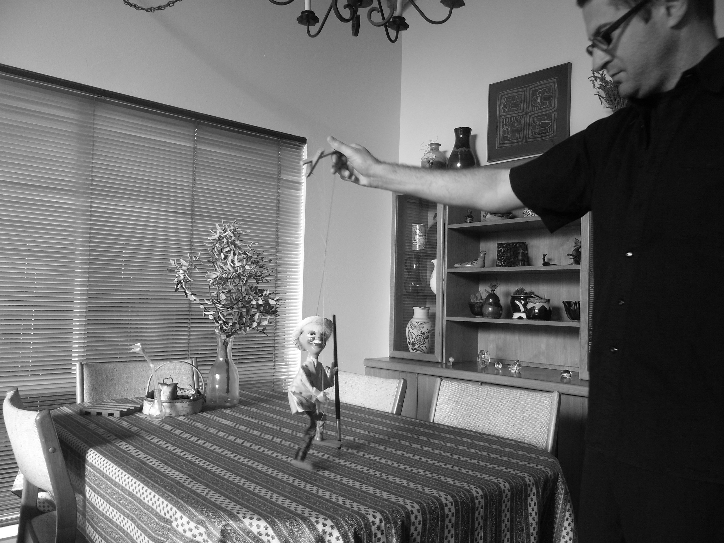 Kevin-Brown-Calligraphy-Puppeteer-R0056431.JPG