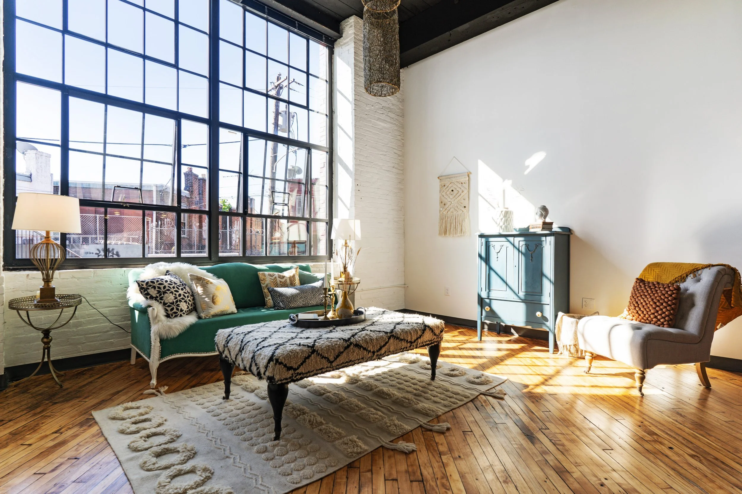 J-centrel+Model+Unit+LIVING+SPACE.jpg
