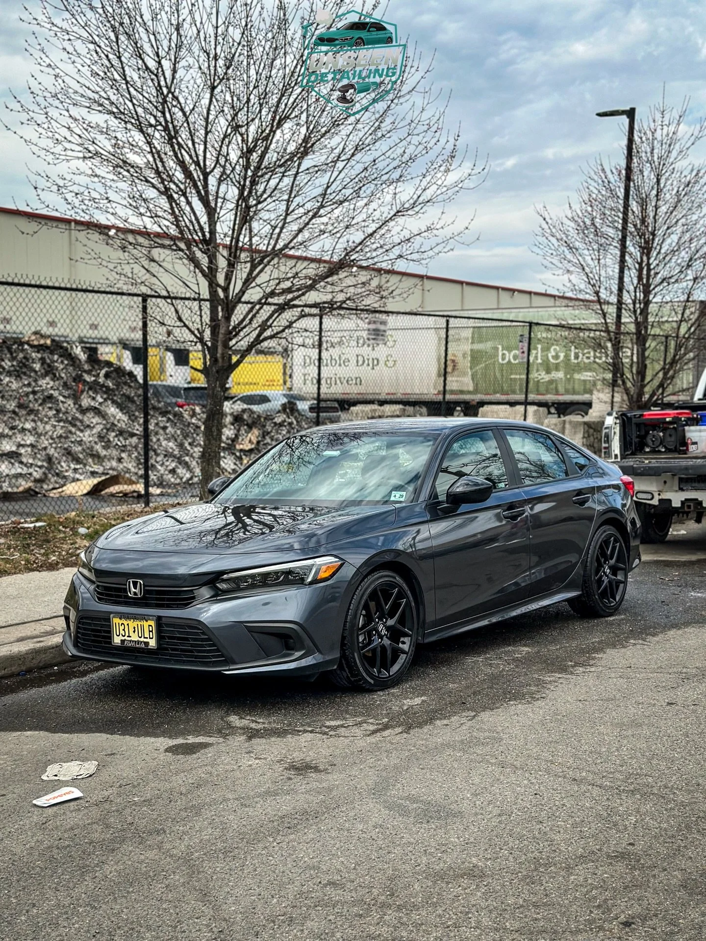 Signature detail on this Honda Civic &mdash; inside &amp; out, plus shampoo on the front seats.

Came out super clean. Interior fully refreshed and seats brought back.

&mdash;&mdash;&mdash;

Unseen Detailing
Mobile Detailing | NJ

What I offer:
&bul