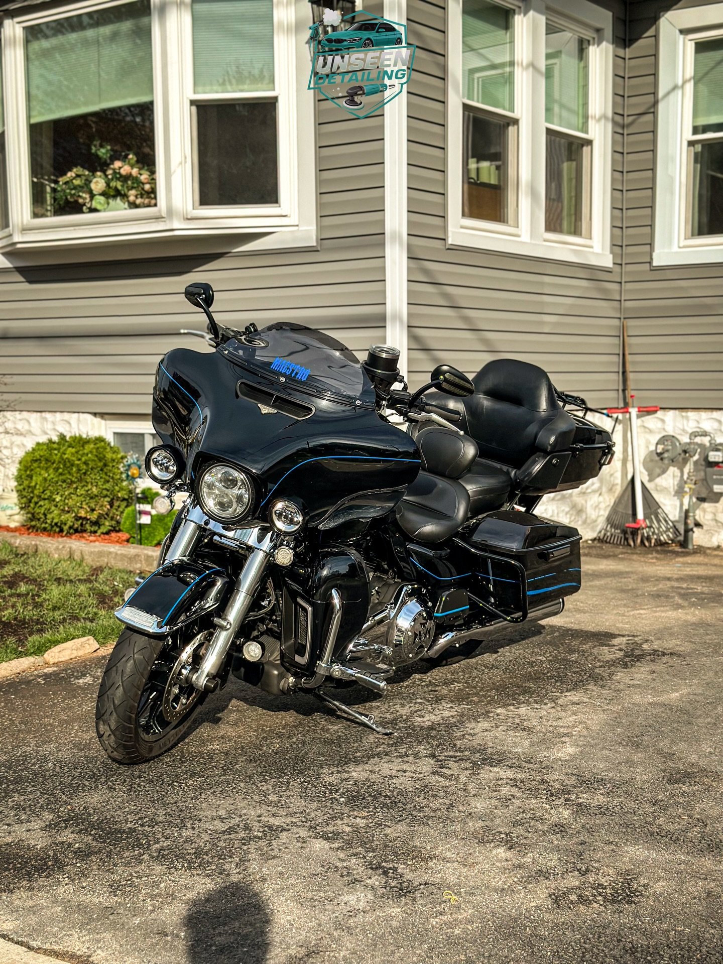 blacked out and dialed in 🖤

full detail on this harley &mdash; chrome polished, paint deep cleaned, everything brought back to life

&mdash;&mdash;&mdash;

Unseen Detailing
Mobile Detailing | NJ

What I offer:
&bull; Full interior &amp; exterior de
