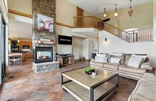 LivingRoomPrescott.jpg
