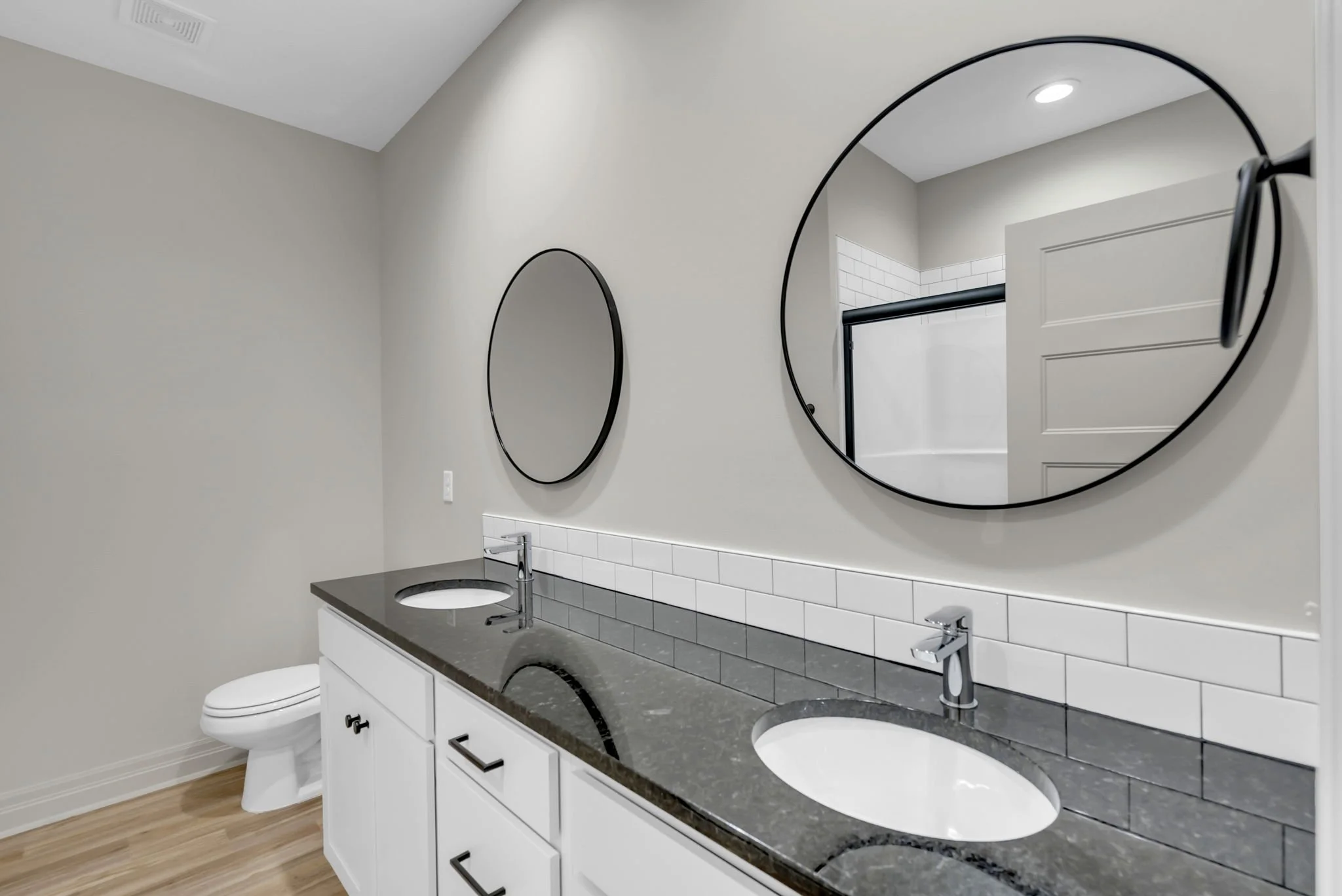13-1919 E Sutton Ct-13.jpg
