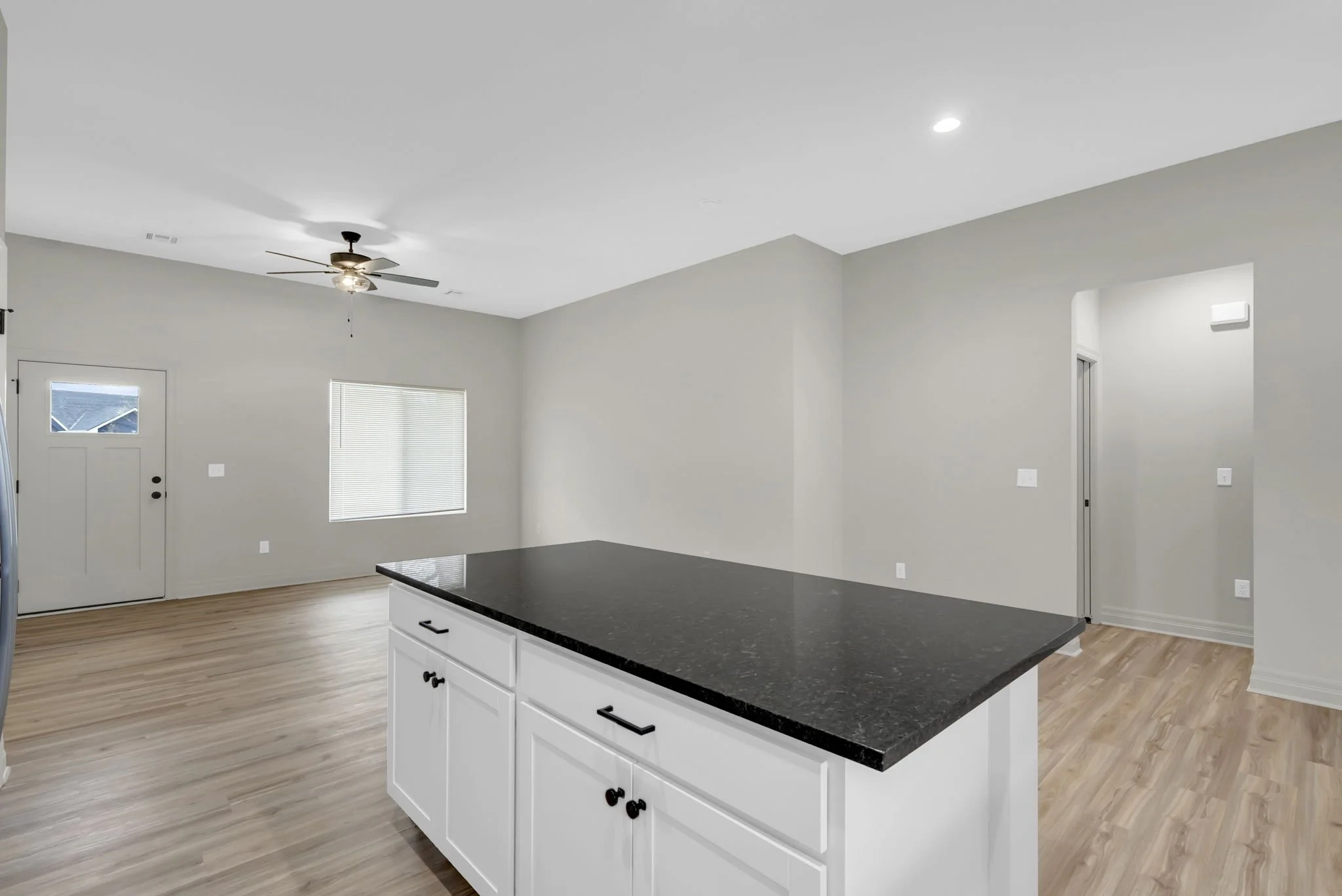 1-1919 E Sutton Ct-1.jpg