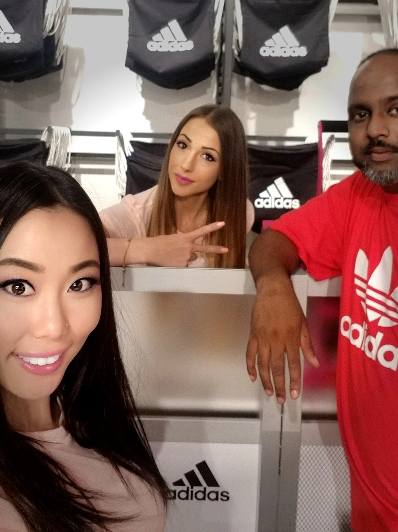 boxmgi_website_batch2_08_AirBrush_20180805201739_copy_2.jpg