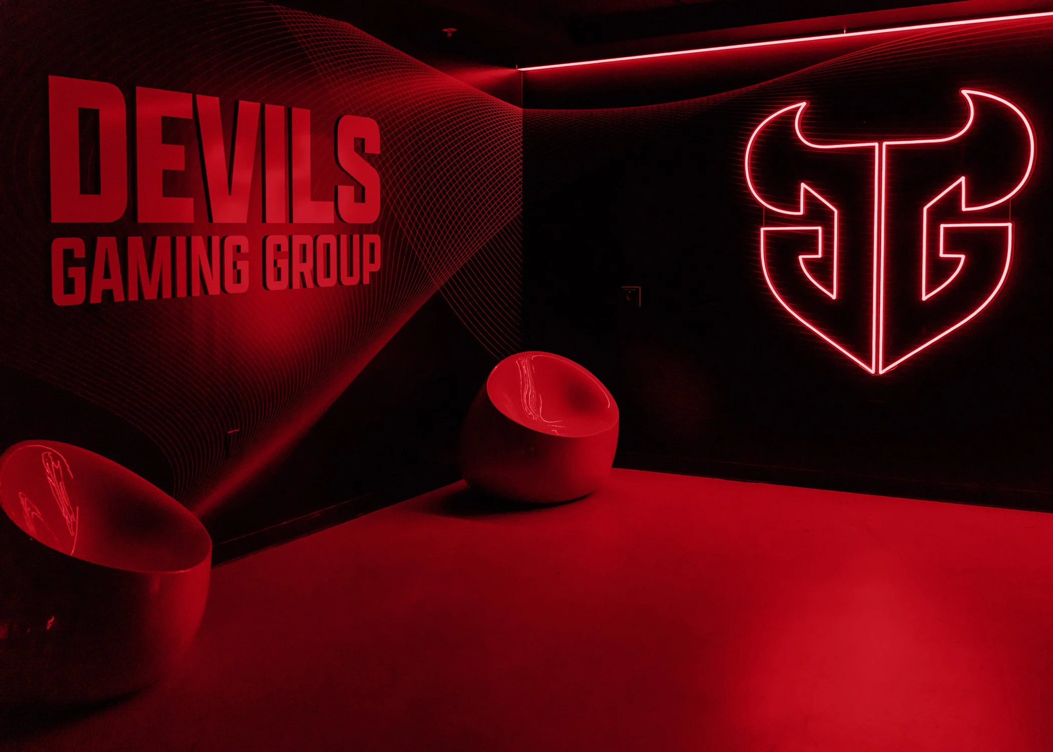 devils-gaming-group-lounge.jpg