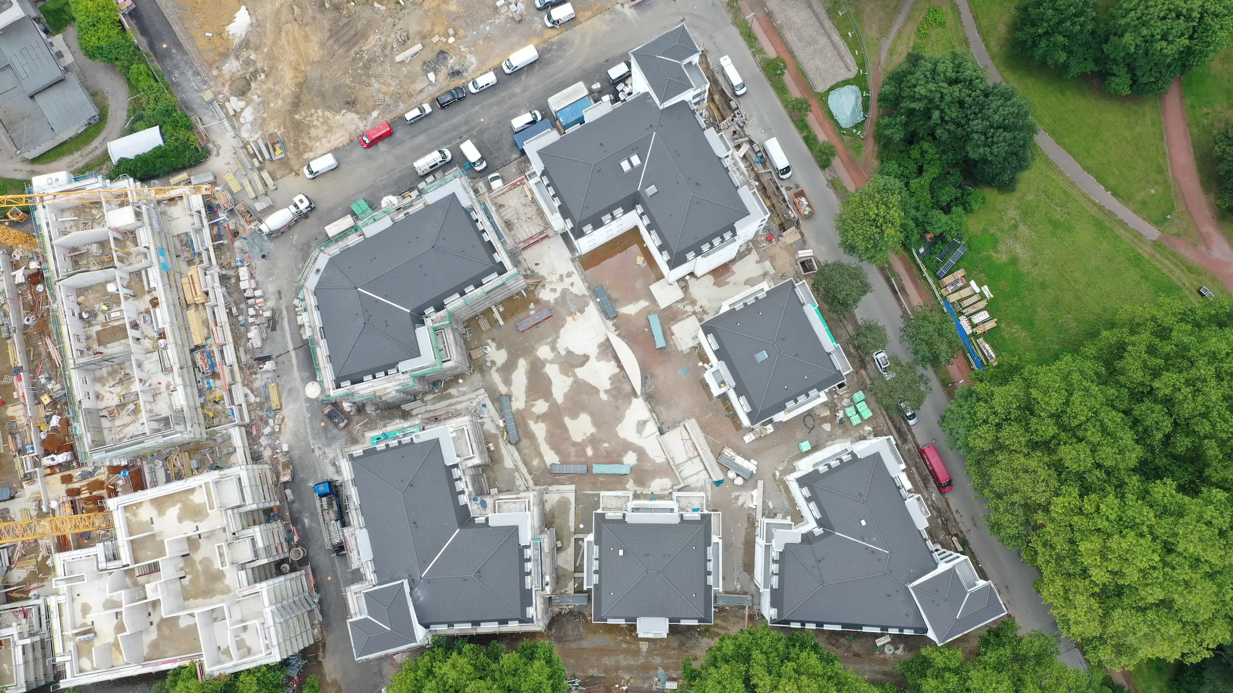 Изграждане на нови енергийно ефективни скатни покриви, Essen, Германия