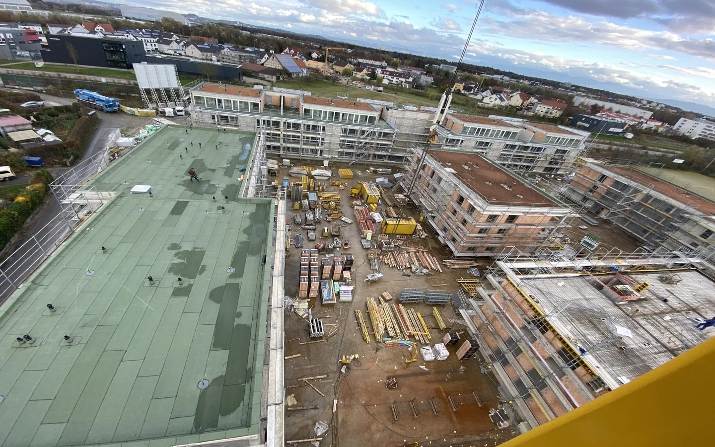 Газопламъчно поставяне на многопластова битумна хидроизолация като подизпълнител, Tannheim, Германия