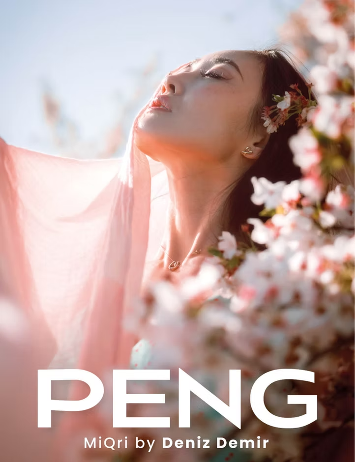 PENG Magazine Issue 28-Cherry Blossom
Elegance