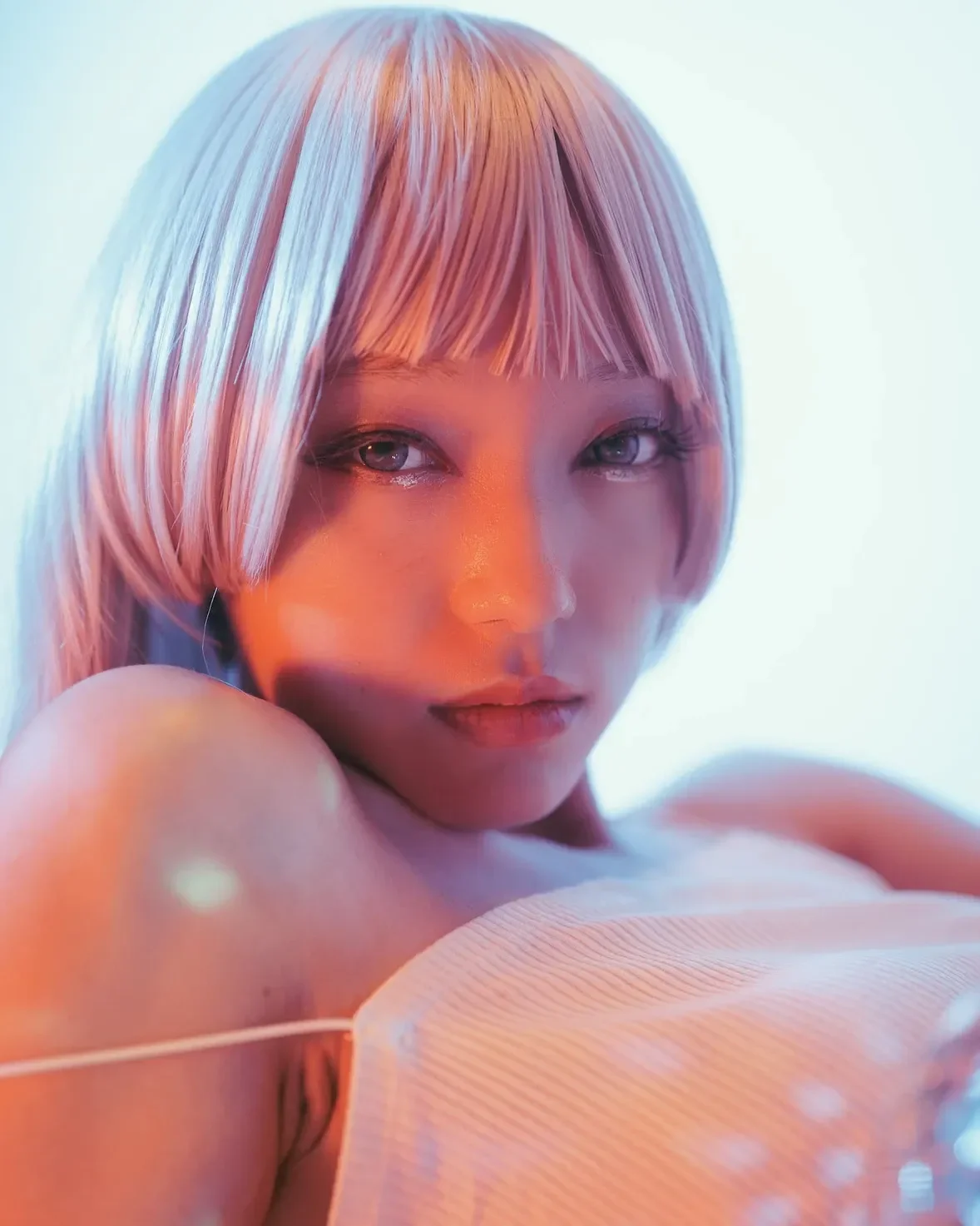 Eyes that tell a story—soft light, bold emotions.