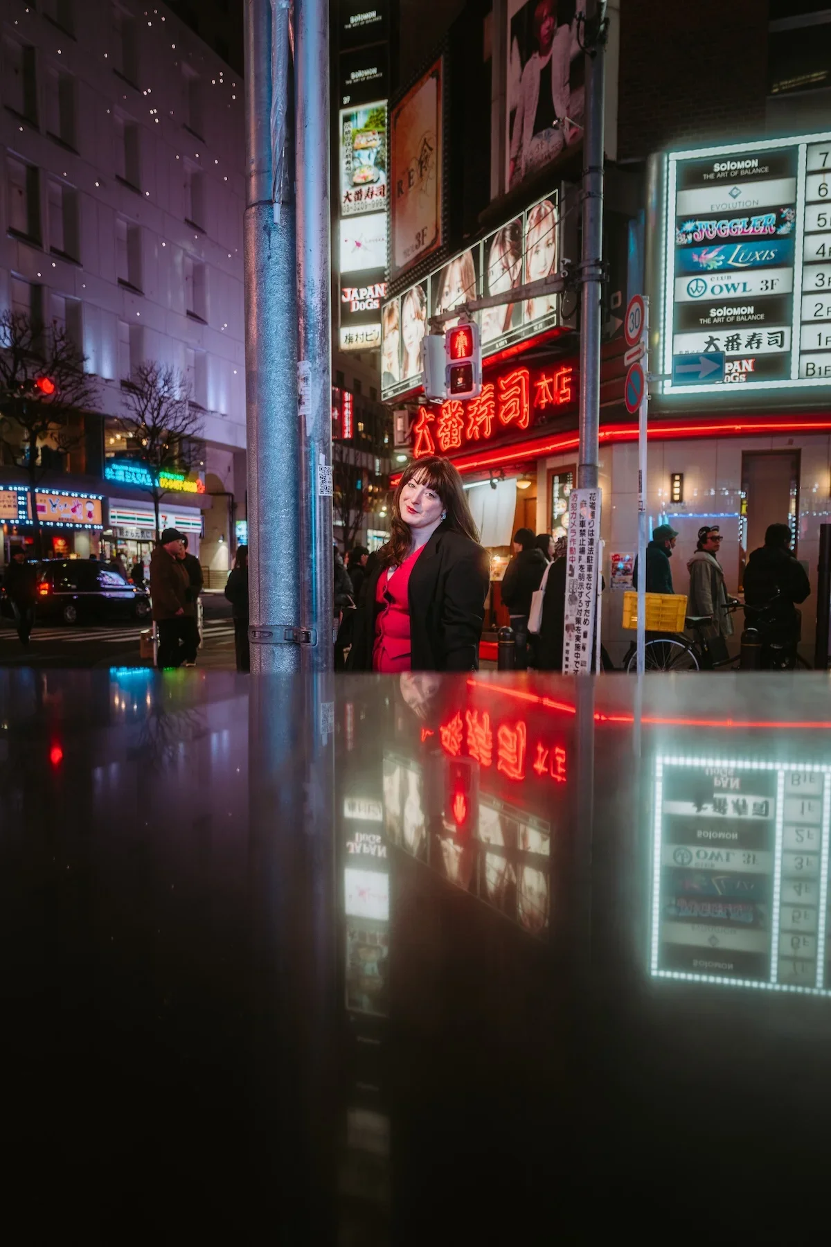  Cinematic street scene showcasing vibrant red light district nightlife displays in Shinjuku at night. 