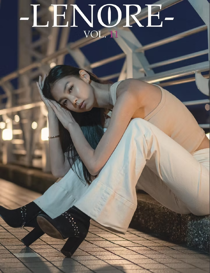 Lenore Magazine Editorial - Graceful Pose