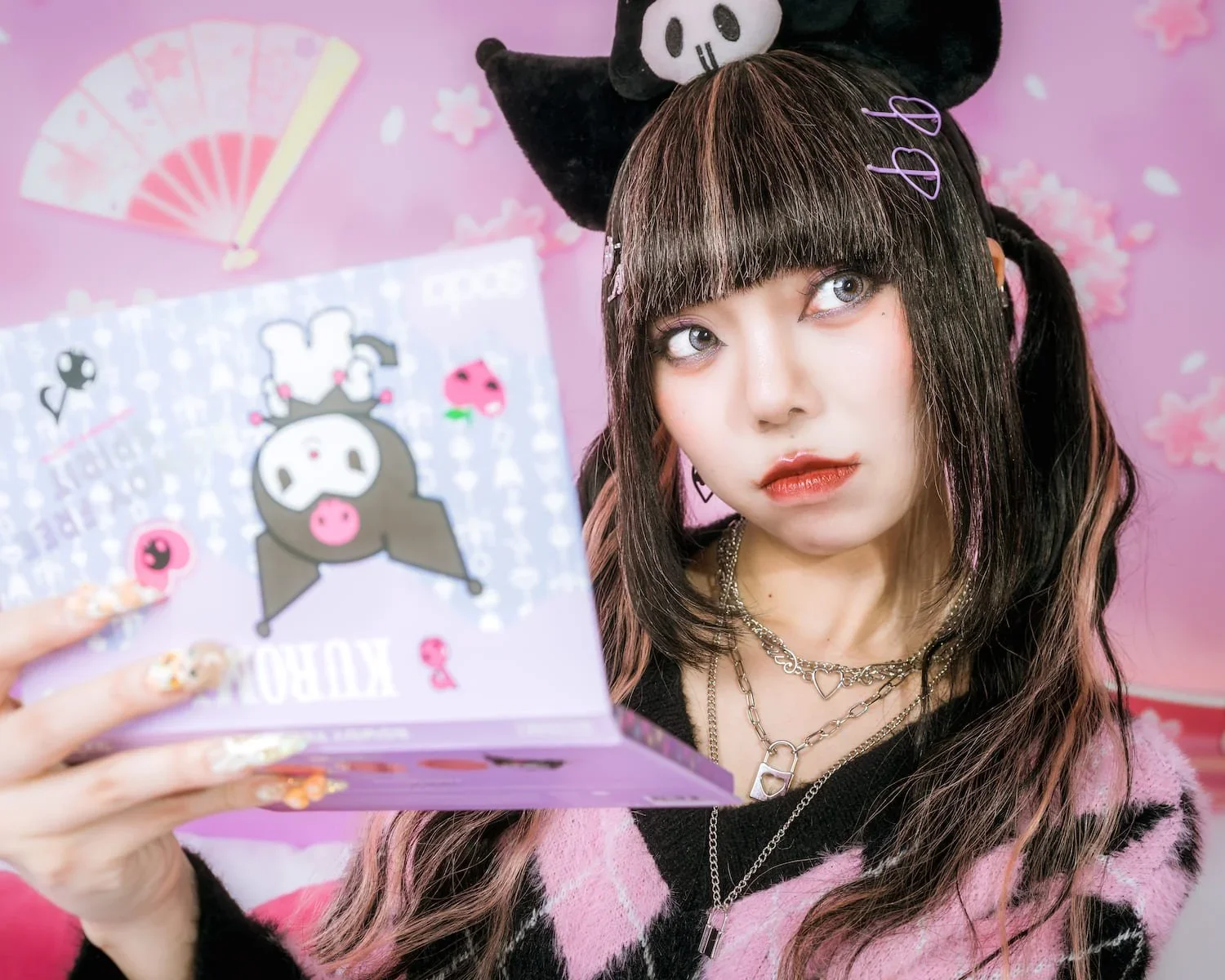 Hello Kitty X Soda
Makeup