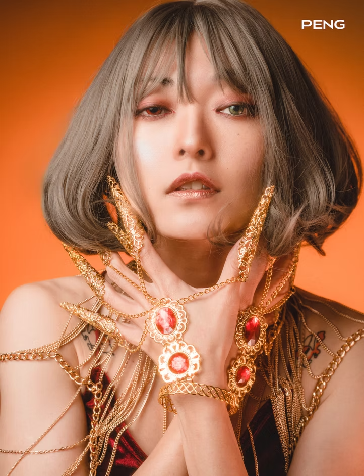 PENG Magazine Golden Glance by Deniz Demir
