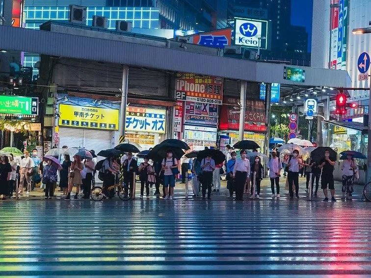 Shinjuku Rain by Tokyo Photographer Deniz Demir