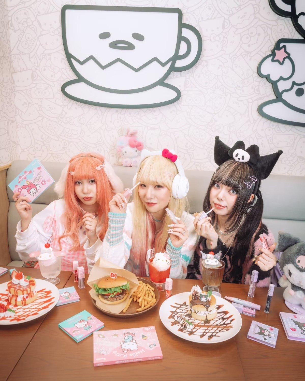 Hello Kitty x soda Makeup
