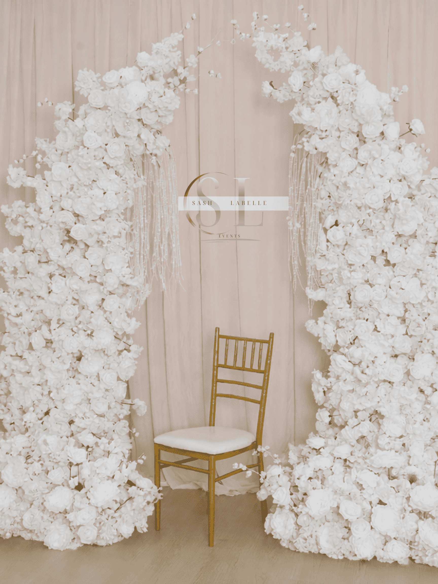 horn-arch-flower-stand-for-weddings-in-regina (10).png