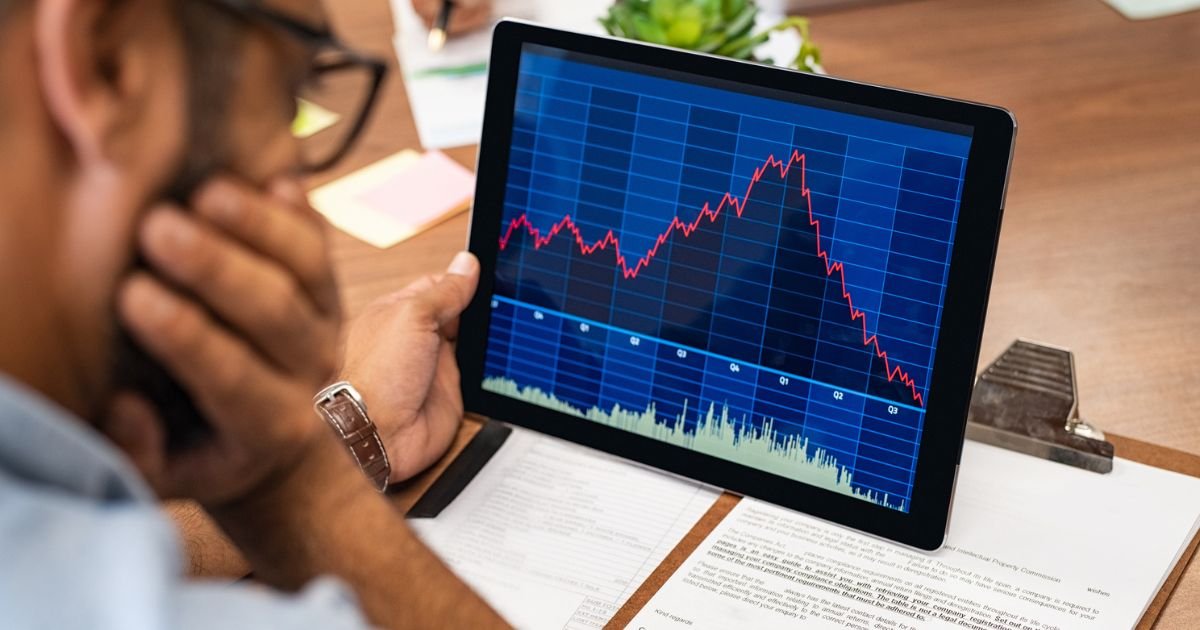 How the Bucket Strategy Helps Manage Sequence of Return Risk in Retirement
