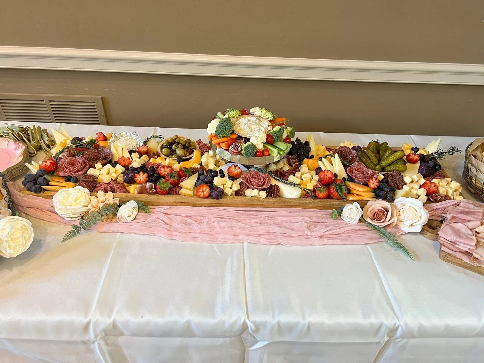 baby shower grazing table .jpg
