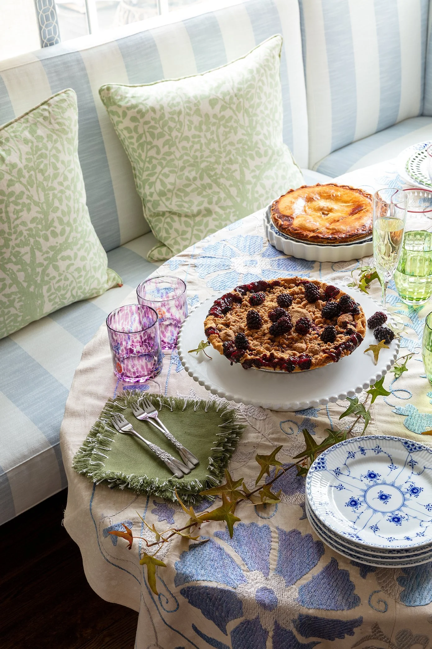 Mother Knows Best: Advice, recipes, &amp; Entertaining tips