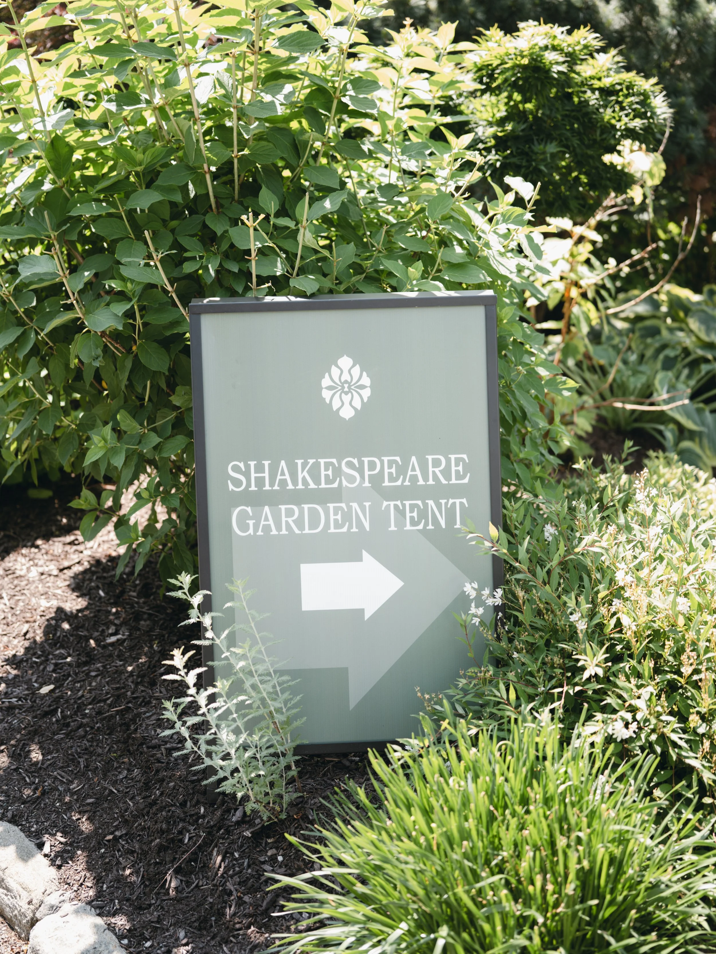 #map-shakespeare-garden-tent