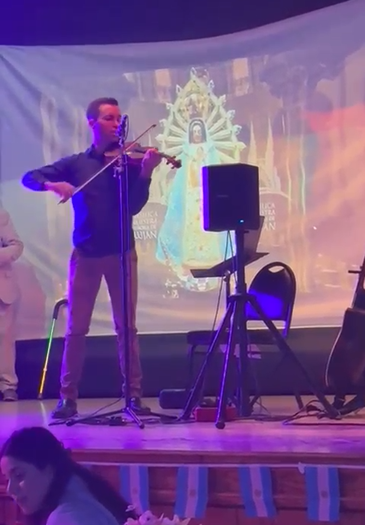 dia de la independencia violin.png