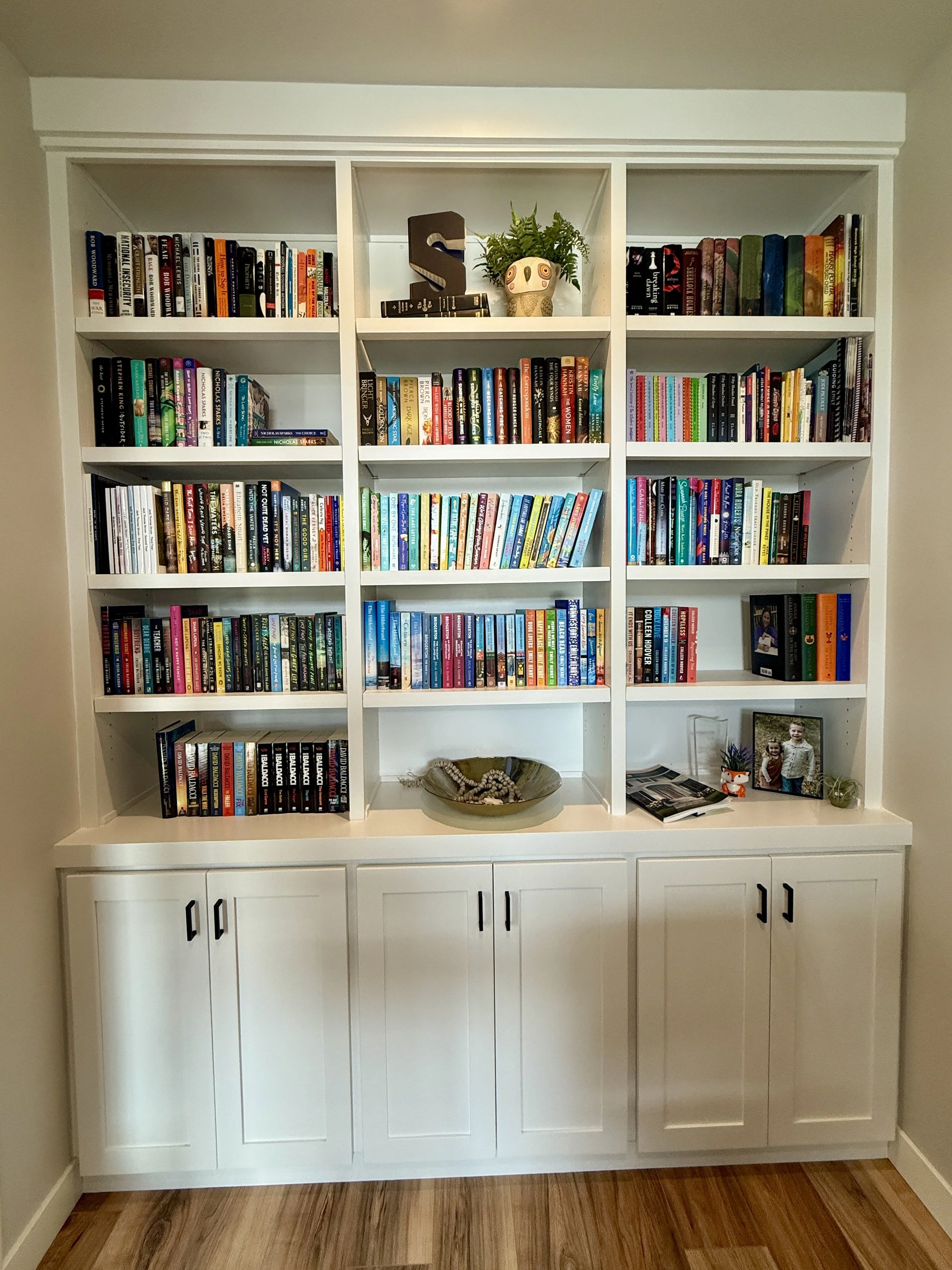 Minimalist Executive Bookshelf