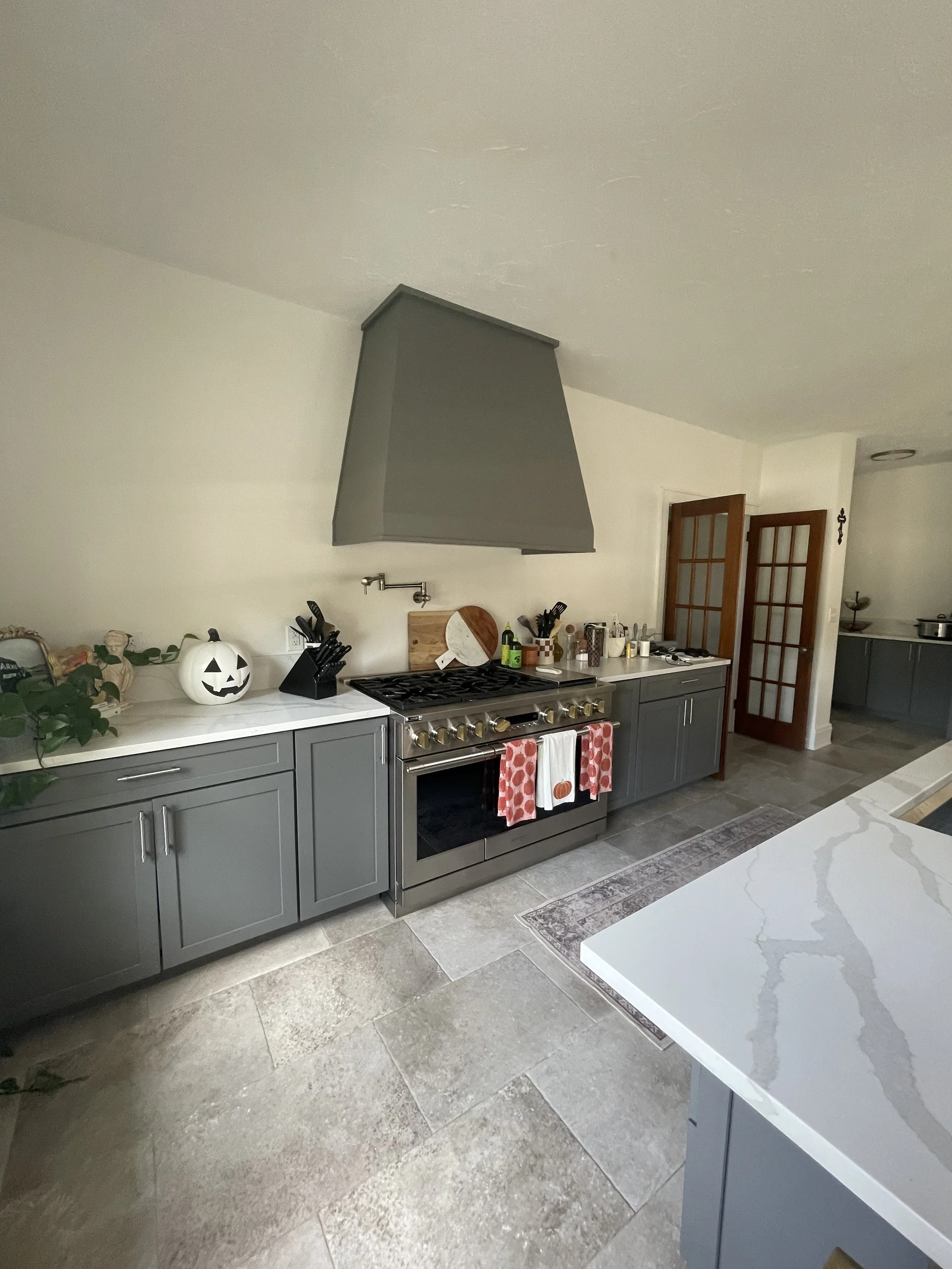 photo shows the oven space of the brown kitchen renovation