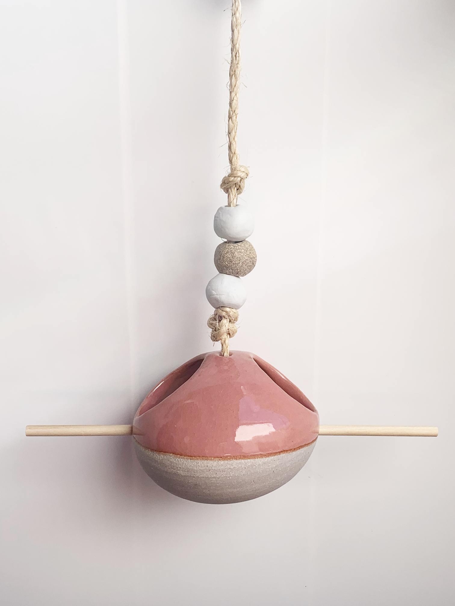 bird-feeder-3-stick-detail.png
