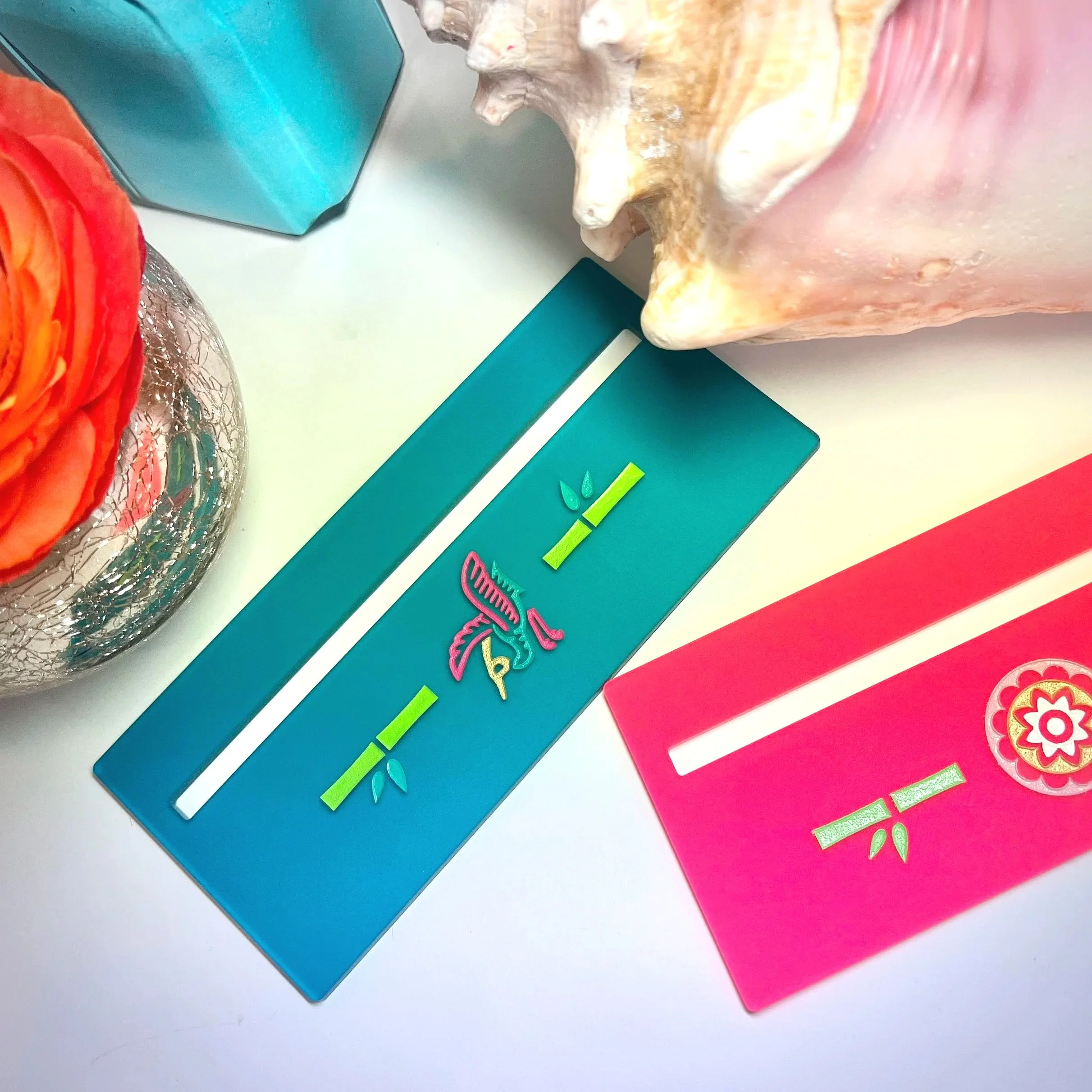 Colorful Classics: Line Frame