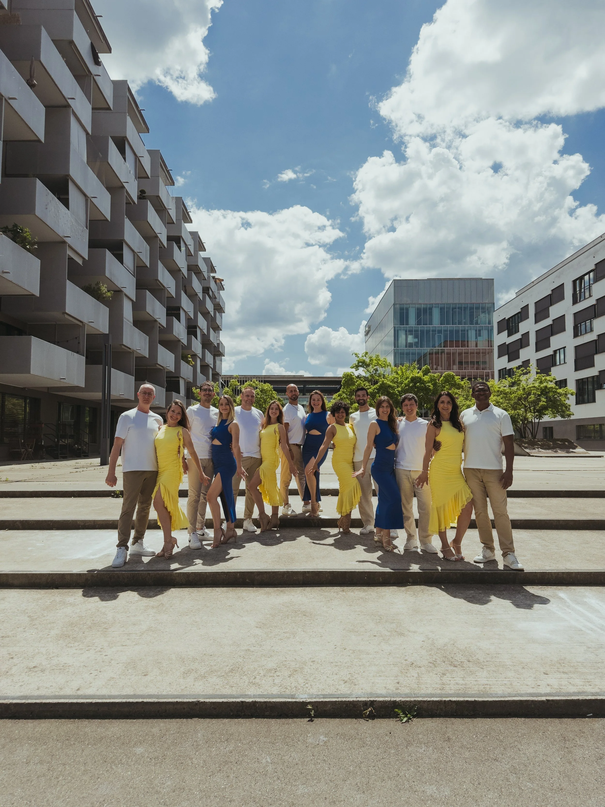 Group picture of our last Video Project Para Berate