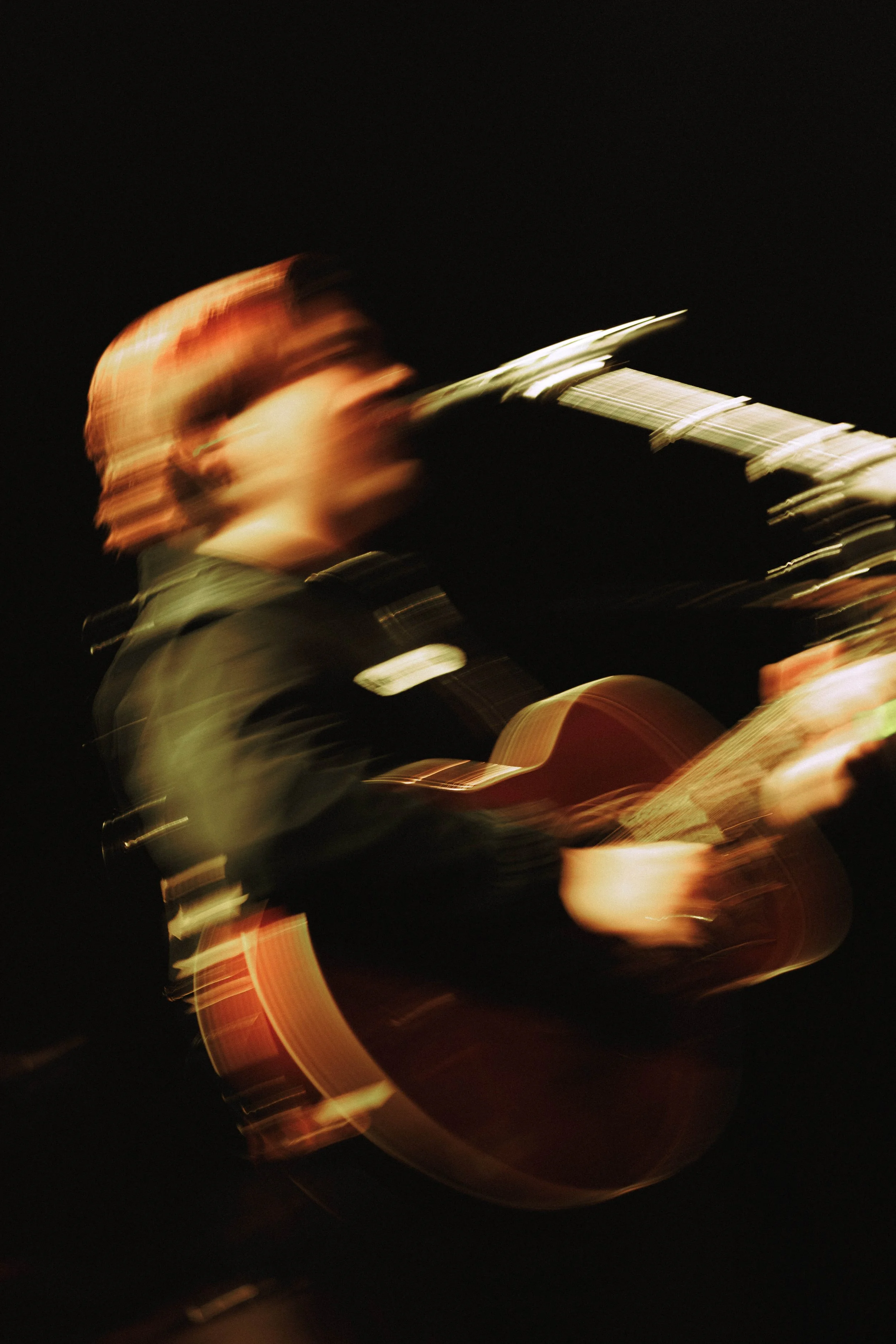 blurry-concert-photography-summer-schantz.jpg