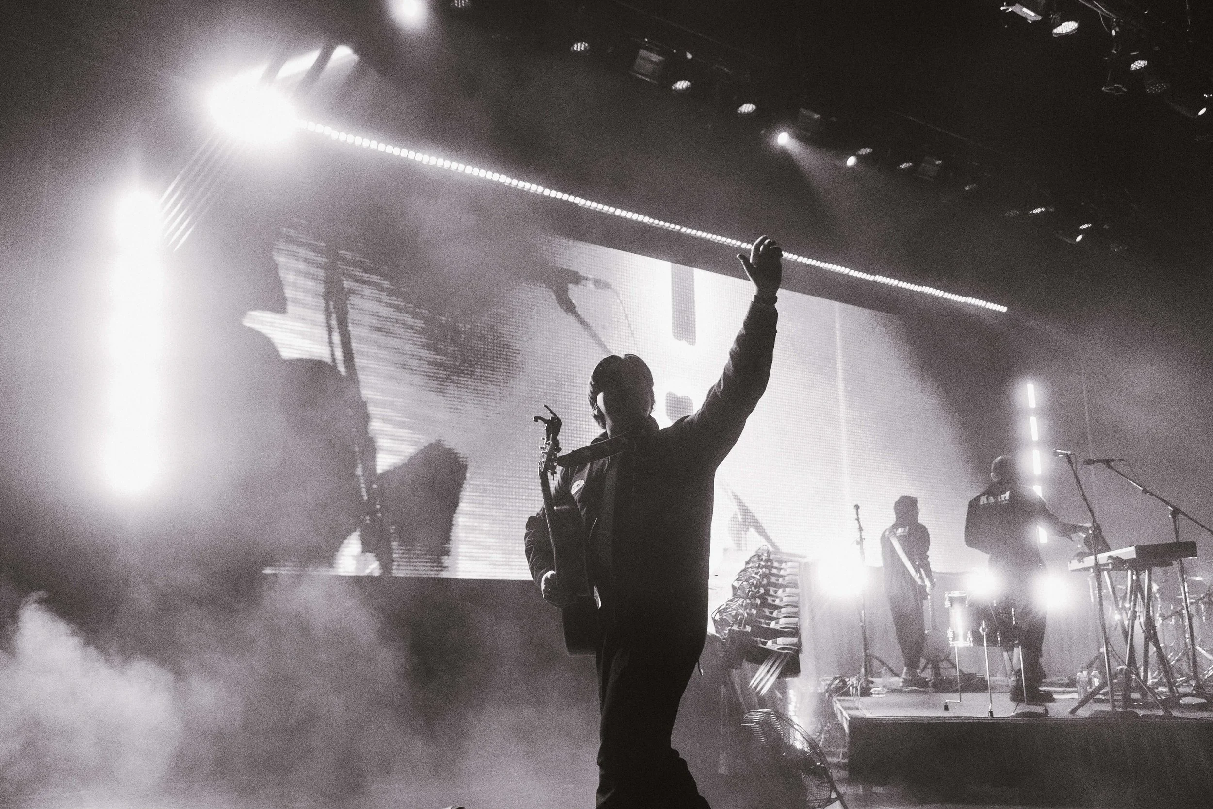kevin-kaarl-black-and-white-concert-photos-summer-schantz (2).jpg