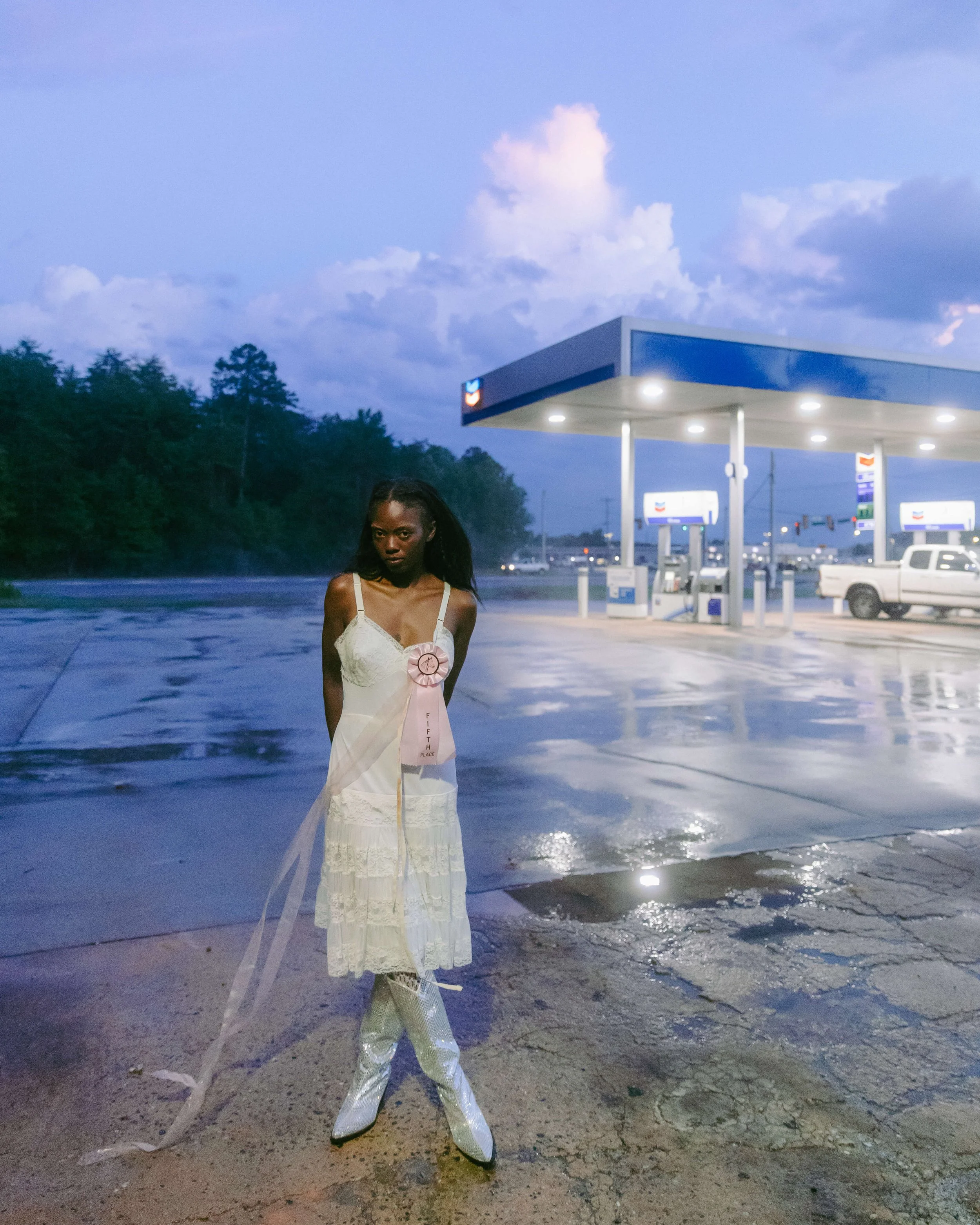 dreamy-creative-photography-for-music-artists-summer-schantz (2).jpg