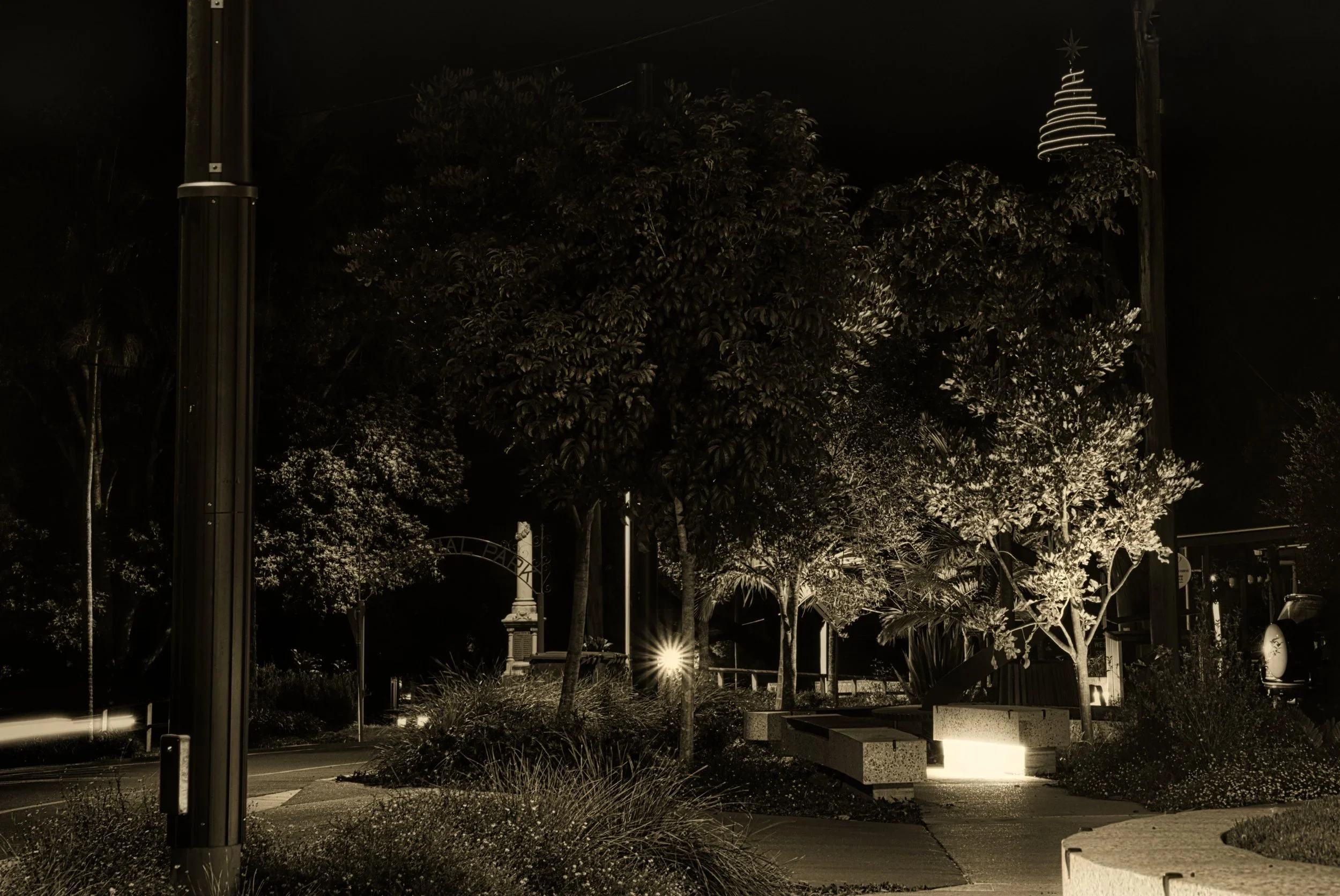 Woombye at Night - Terry Upcroft
First Prize - Bank Choice - $250