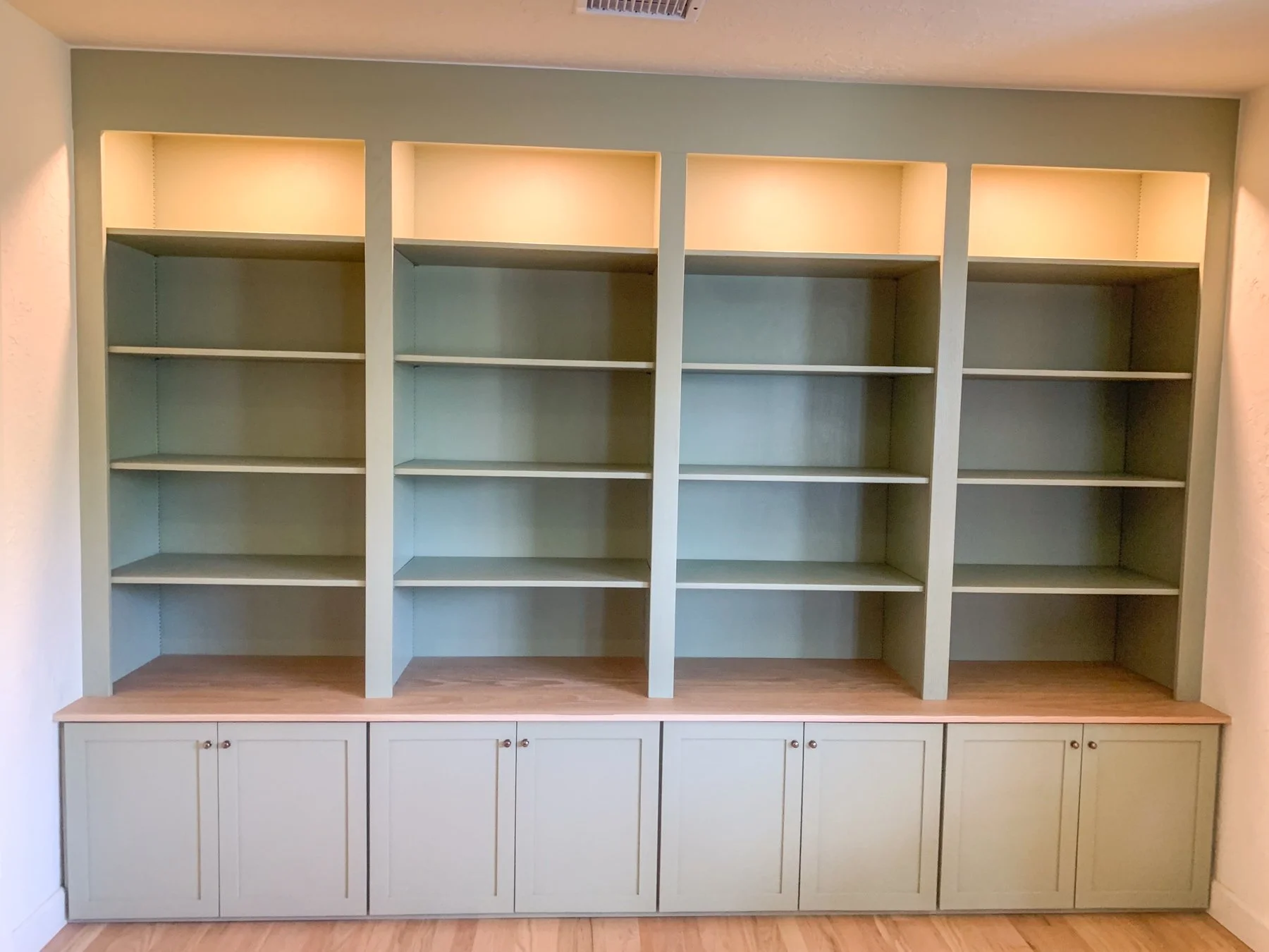 Cabinet & Shelves
